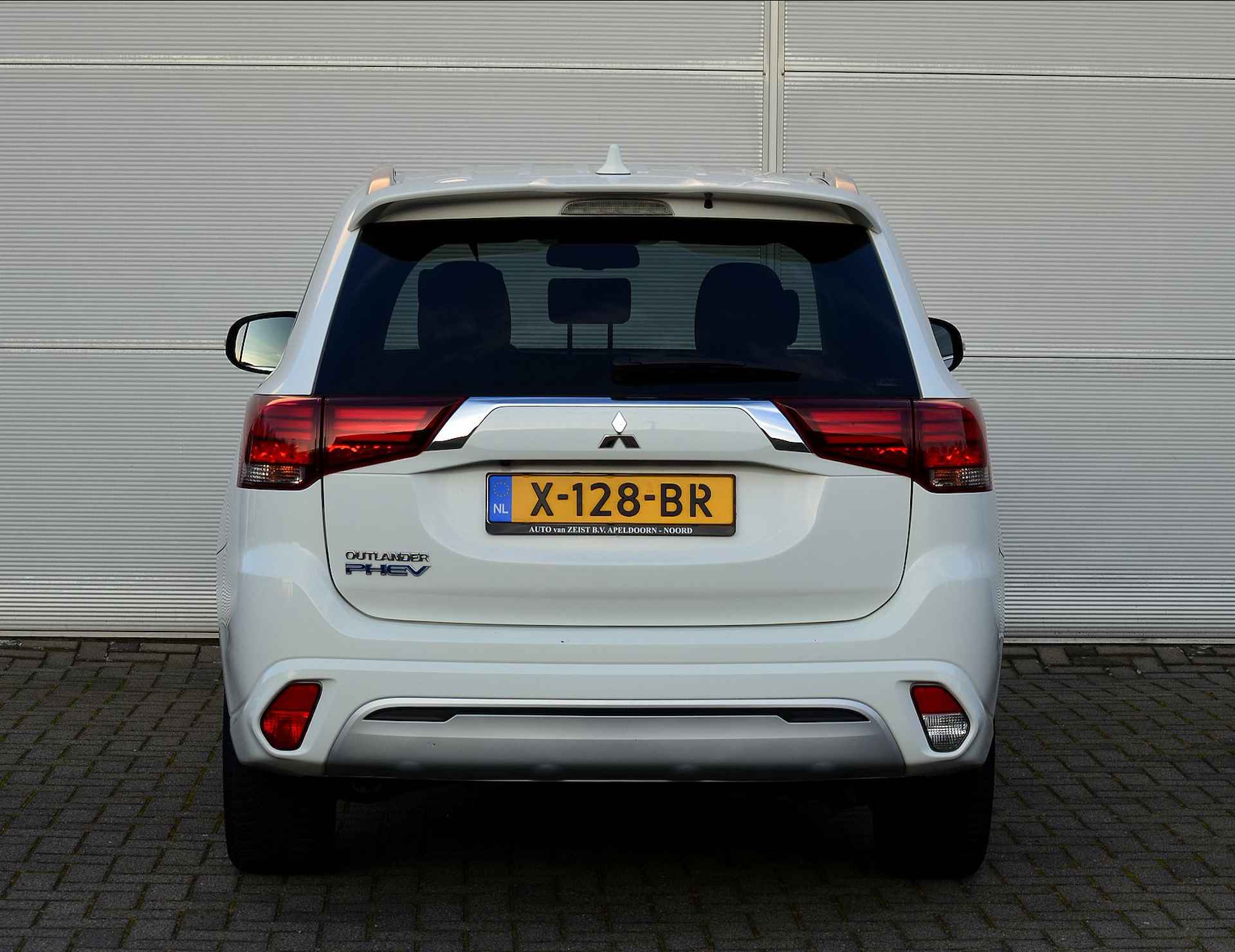 Mitsubishi Outlander PHEV 2.4 INTENSE 4WD | PLUG IN HYBRID | V2G | MY2020 | FABRIEKGARANTIE TOT 30-06-2028* | ALL IN RIJKLAARPRIJS - 10/45