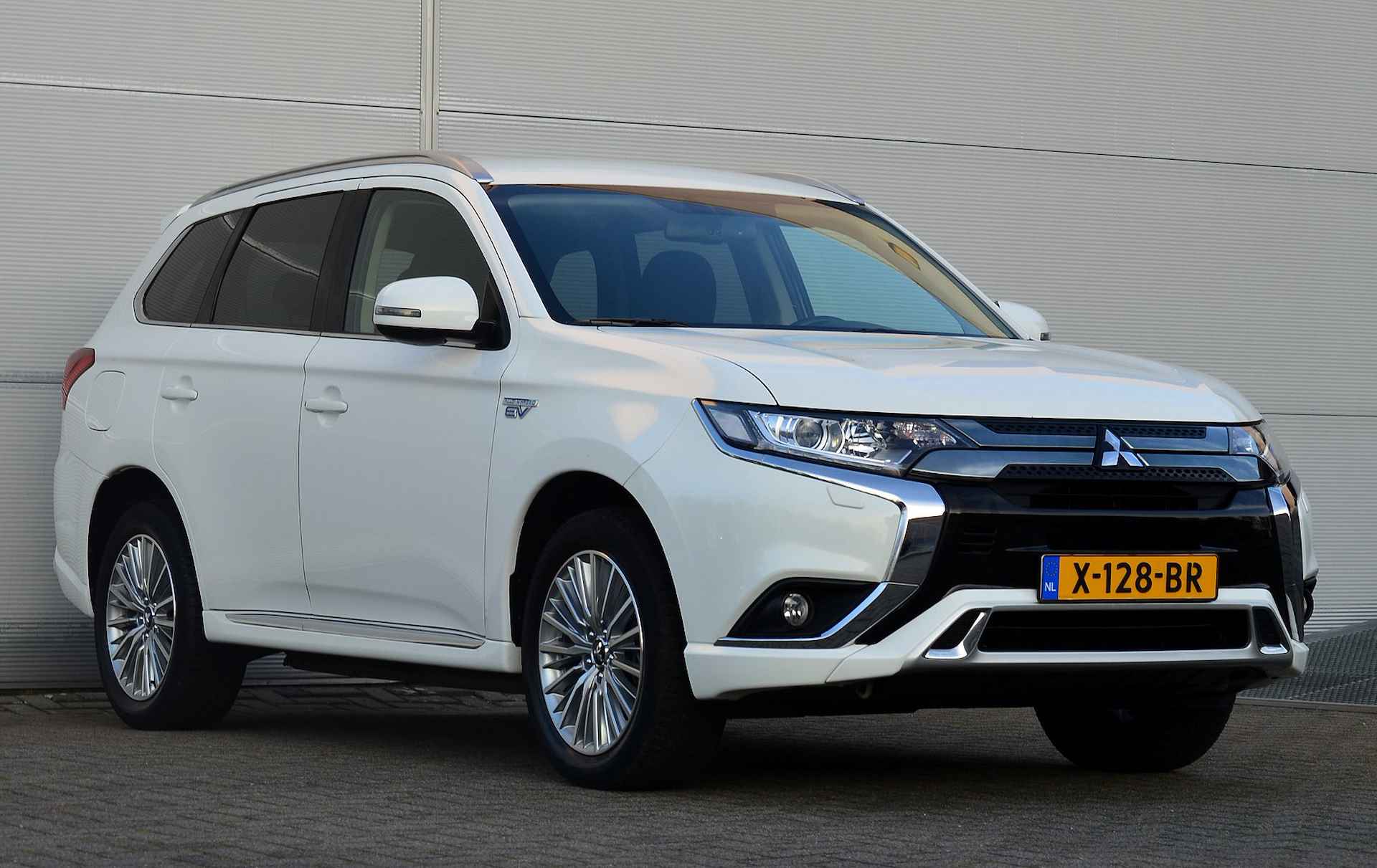 Mitsubishi Outlander PHEV 2.4 INTENSE 4WD | PLUG IN HYBRID | V2G | MY2020 | FABRIEKGARANTIE TOT 30-06-2028* | ALL IN RIJKLAARPRIJS - 13/45