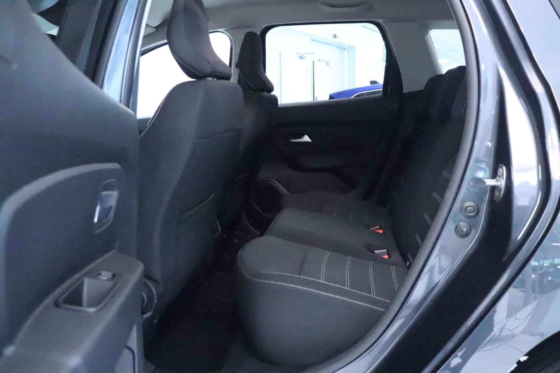 Dacia Duster 1.3 TCe 130 Prestige | Navigatie | Achteruitrijcamera | Keyless Start | - 12/31