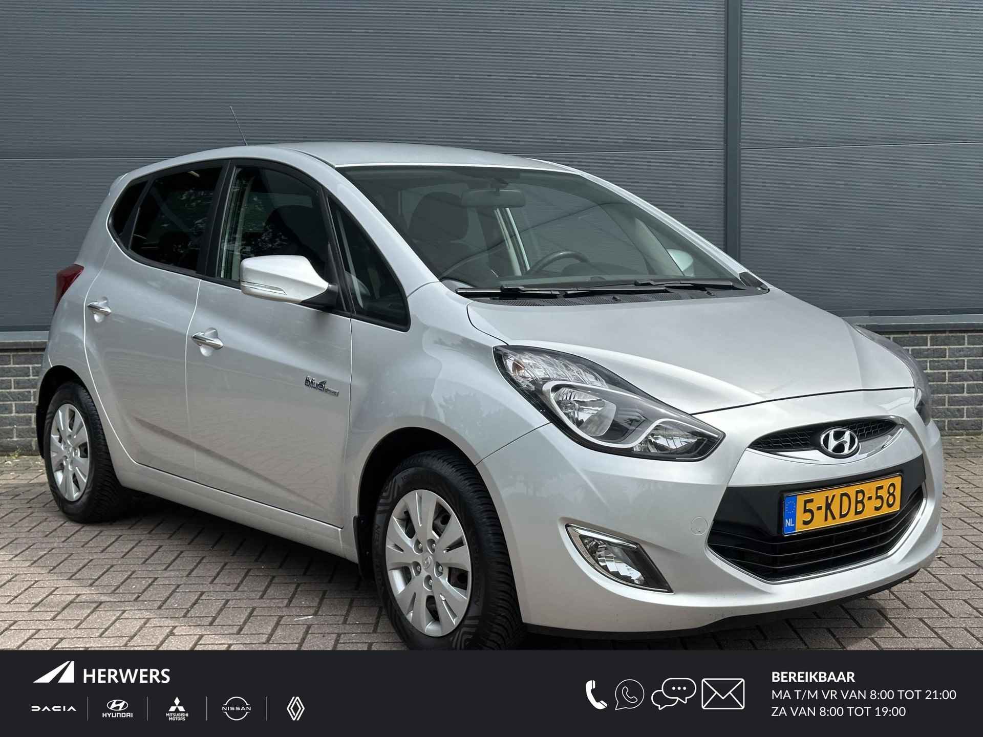 Hyundai ix20 1.6i i-Motion / Trekhaak, 1300kg trekgewicht / Elektrische ramen V+A / Airco / Radio / - 1/31