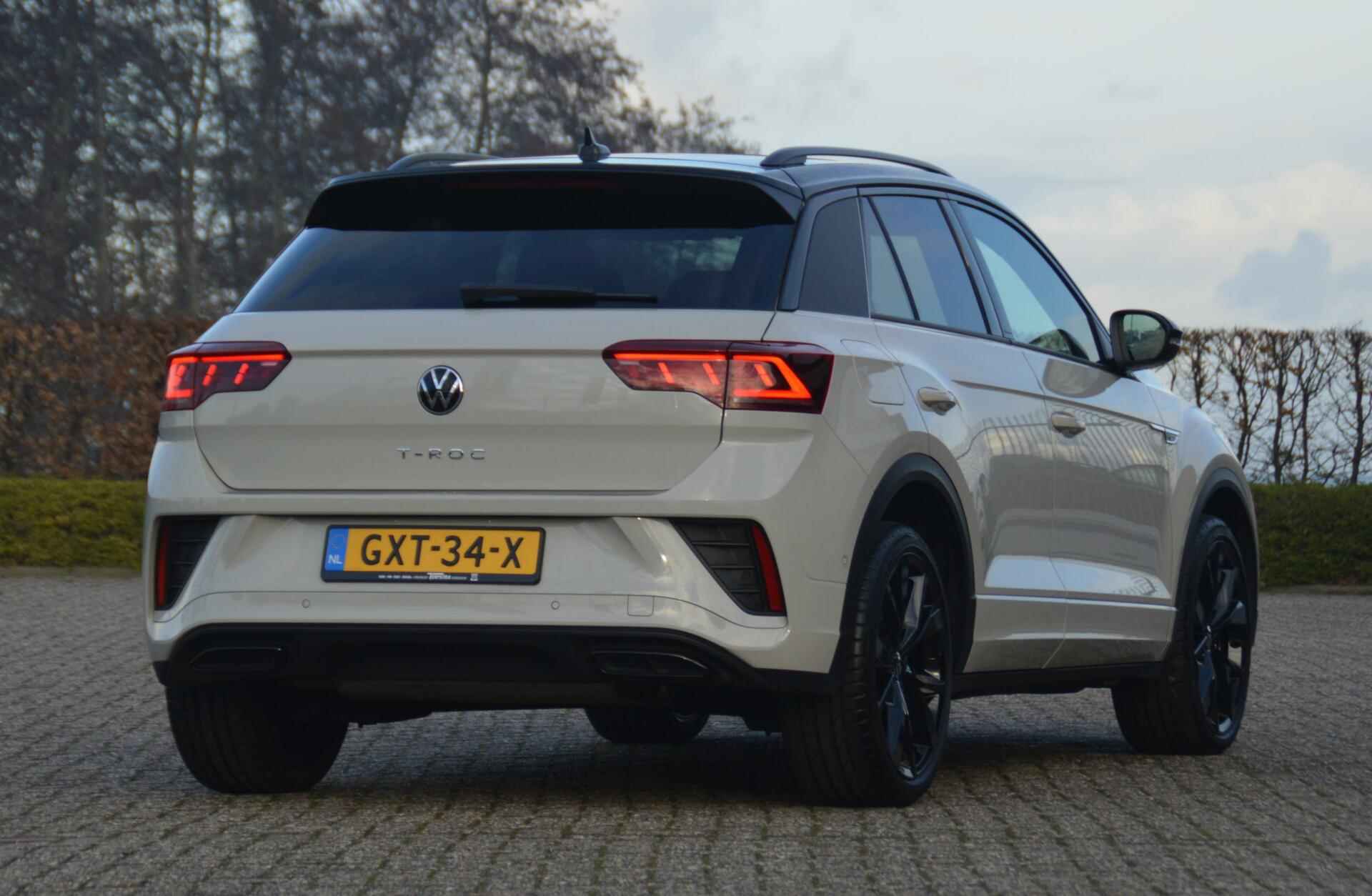 Volkswagen T-Roc 1.5 TSI R-Line Edition Black Style panoramadak/trekhaak - 36/101