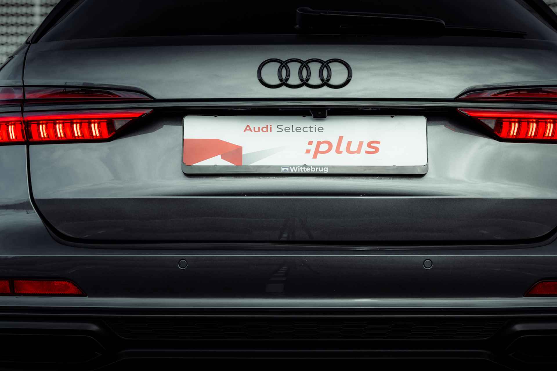 Audi A6 Avant 40 TFSI 204pk s-tronic S edition | Panoramadak | Trekhaak | Camera | Optiek zwart plus | Stoelverwarming - 8/36