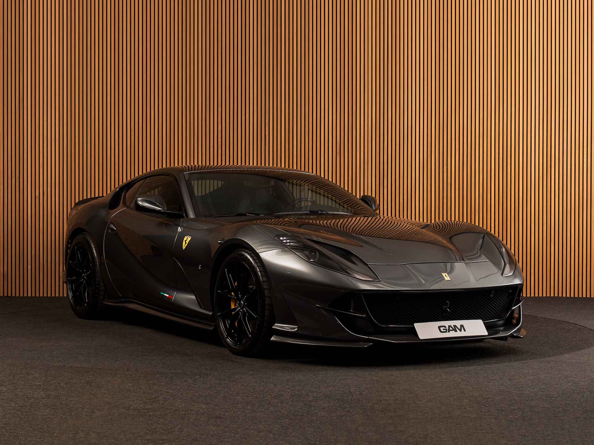 Ferrari 812 6.5 V12 Superfast HELE - 7/54