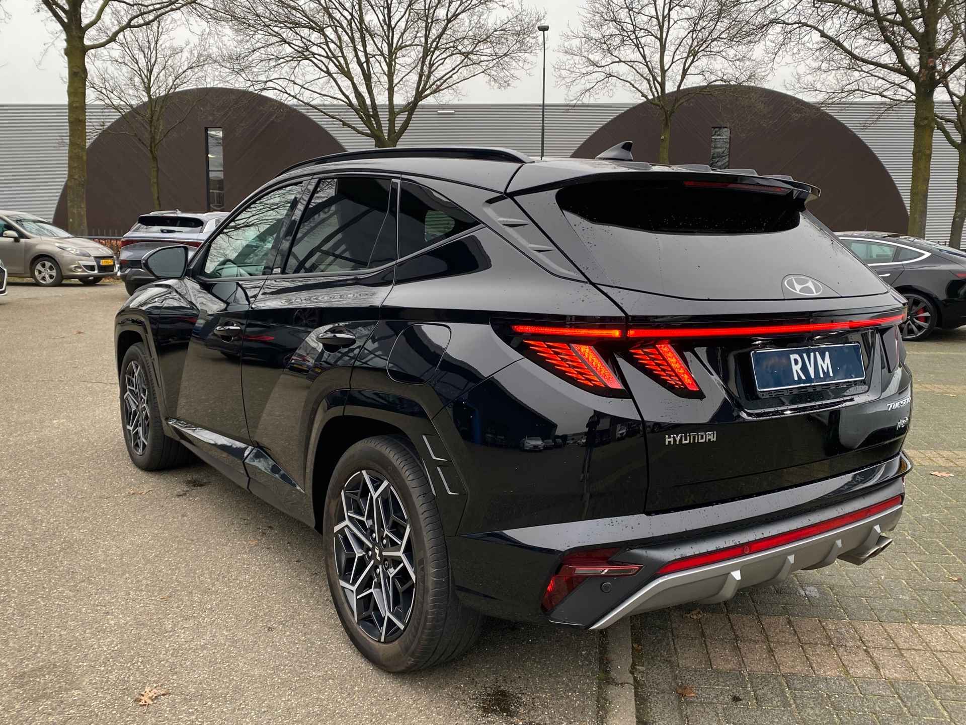 Hyundai Tucson 1.6 T-GDI PHEV N Line 4WD VAN: 35.900,- VOOR: 33.877,- EINDEJAARSVOORDEEL: 2.023,- DEALER ONDERHOUDEN |FABR. GARAN. - 6/44