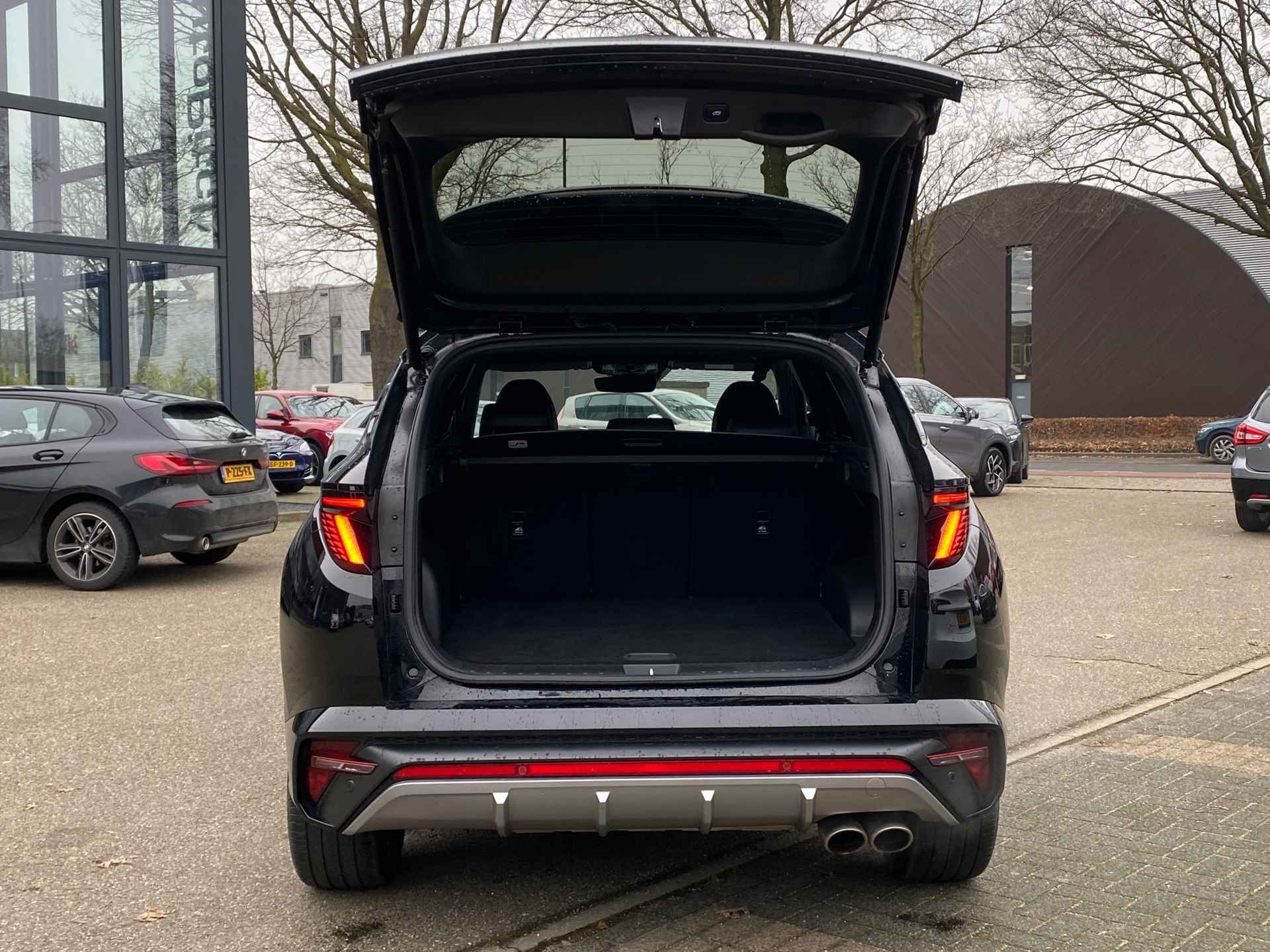 Hyundai Tucson 1.6 T-GDI PHEV N Line 4WD VAN: 35.900,- VOOR: 33.877,- EINDEJAARSVOORDEEL: 2.023,- DEALER ONDERHOUDEN |FABR. GARAN. - 7/44