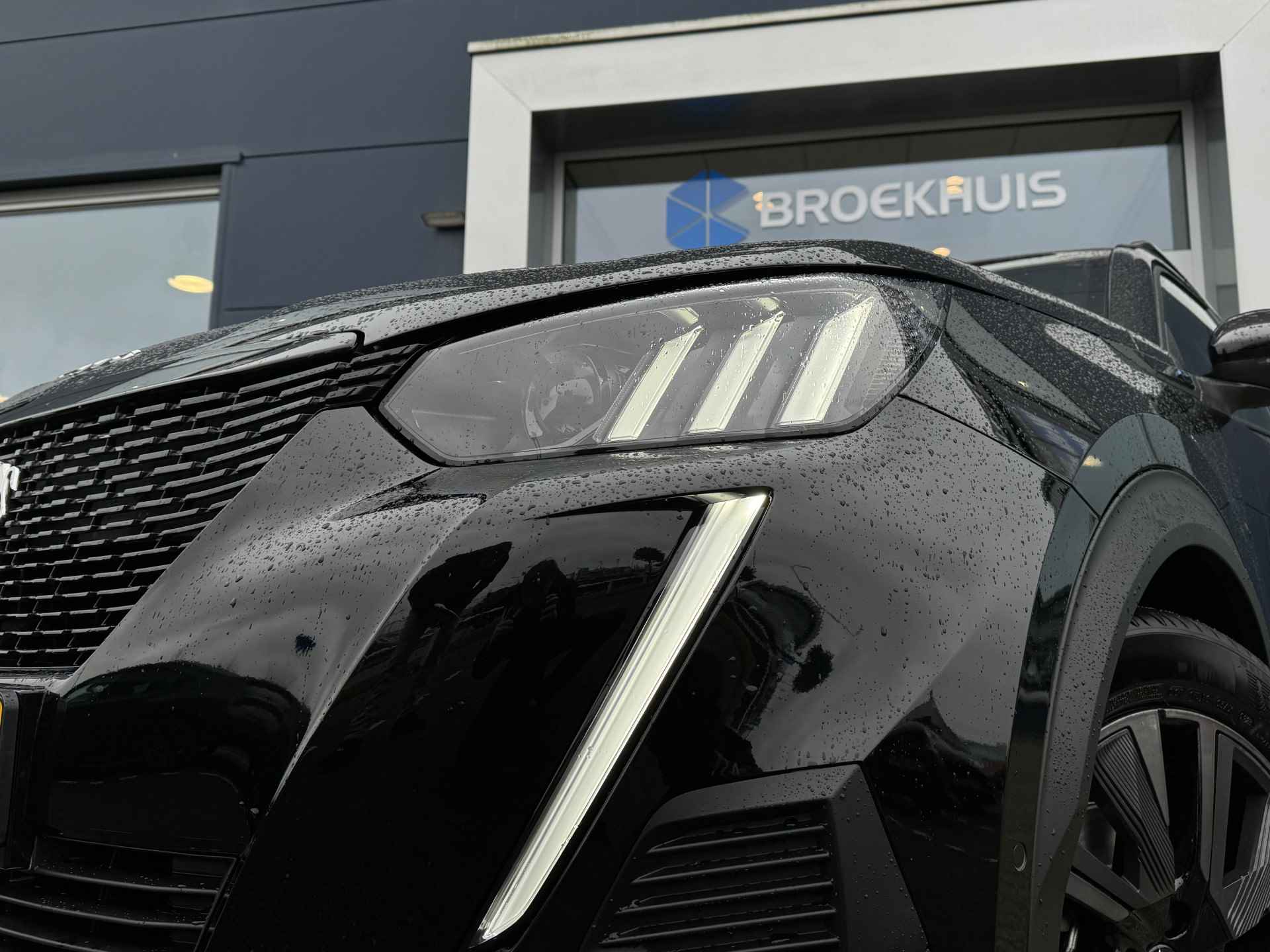 Peugeot e-2008 EV GT 50 kWh | Stoelverwarming | Camera | Sensoren V/A | Navi | ACC | Carplay - 4/45
