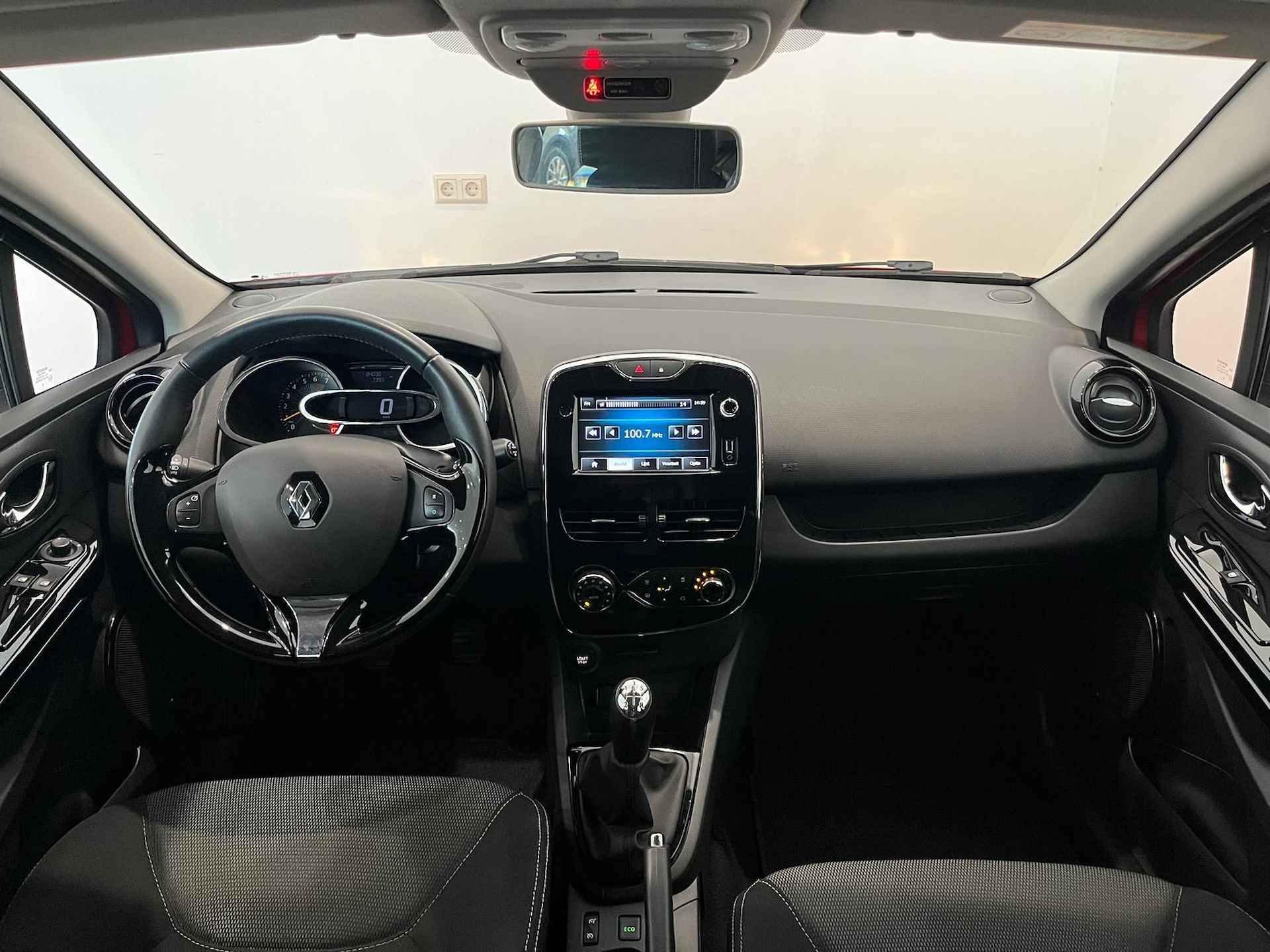 Renault Clio 0.9 TCe 90 Collection CLIMA | CRUISE | NAVI | PDC | KEYLESS | - 19/34