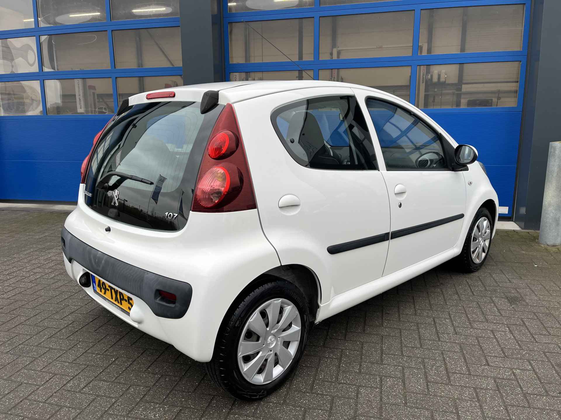 Peugeot 107 1.0 50kW Airco/ NAP/ 5Drs/ Nwe Apk/ Active - 5/20