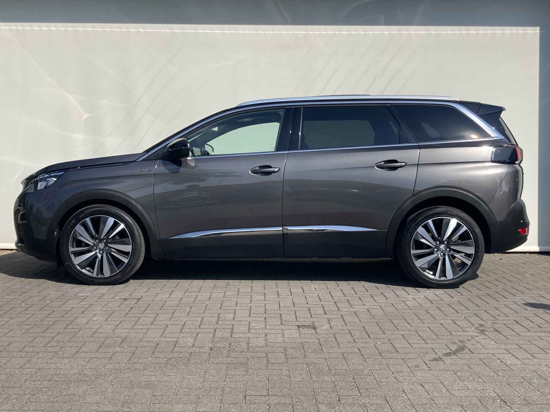 Peugeot 5008 1.2 PureTech GT-line 130pk | Airco | Cruise | Camera | 7 zits | Pano | Navi | Focal-audio | PDC | - 3/53