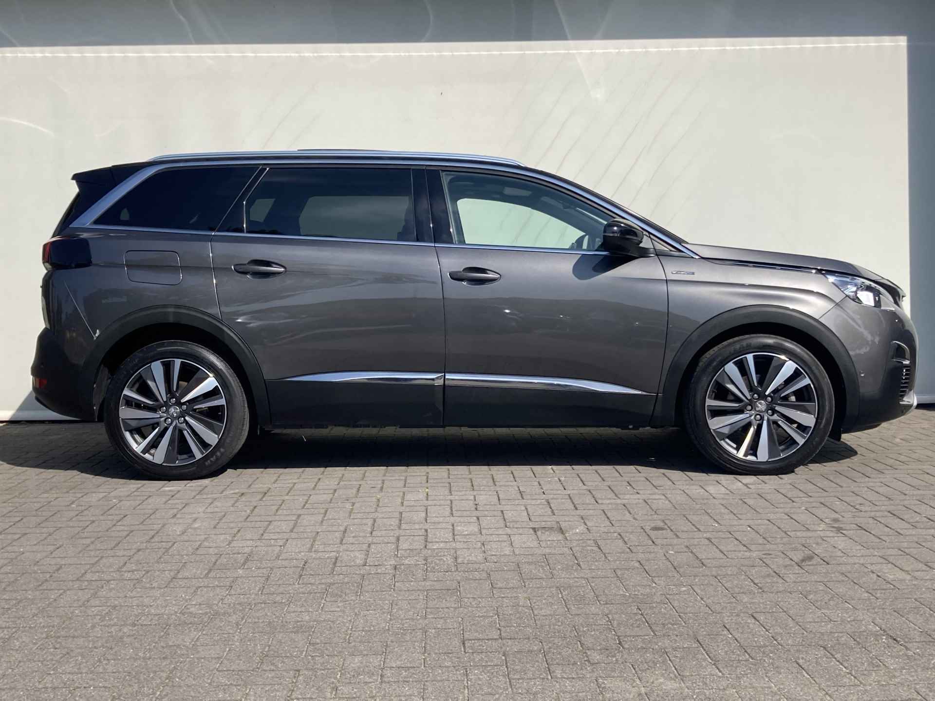 Peugeot 5008 1.2 PureTech GT-line 130pk | Airco | Cruise | Camera | 7 zits | Pano | Navi | Focal-audio | PDC | - 6/53