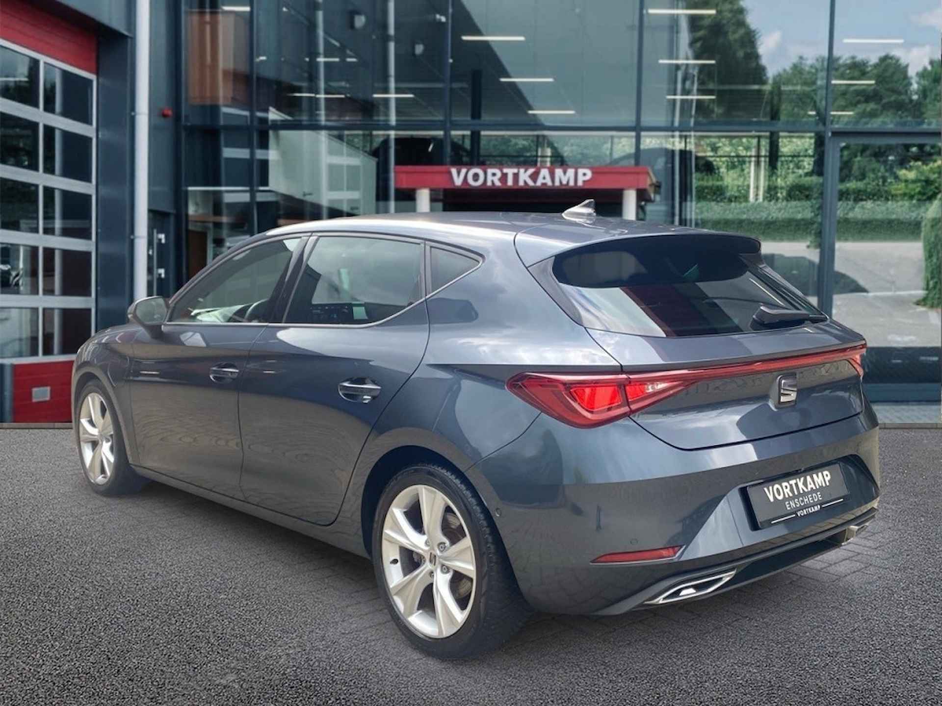 SEAT Leon 1.4 TSI DSG FR E-HYBRID TREKHAAK/CAMERA/NAVI/ACC/STOELVERW - 7/26