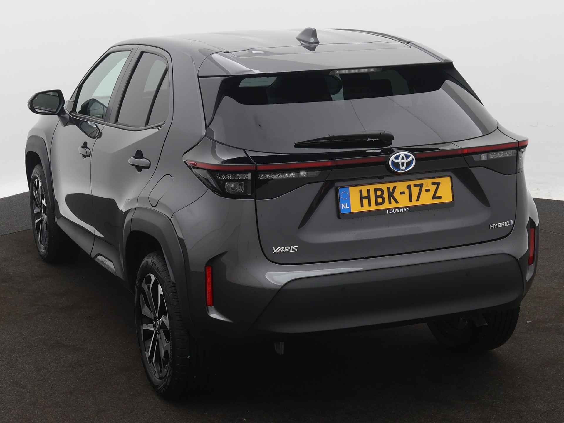 Toyota Yaris Cross 1.5 Hybrid Dynamic Limited | Parkeersensoren | Camera | Climate Control | Stoel en stuurwiel verwarmd | LM velgen | Cruise Control Adaptief | 14-01-2025 purmerend - 15/44