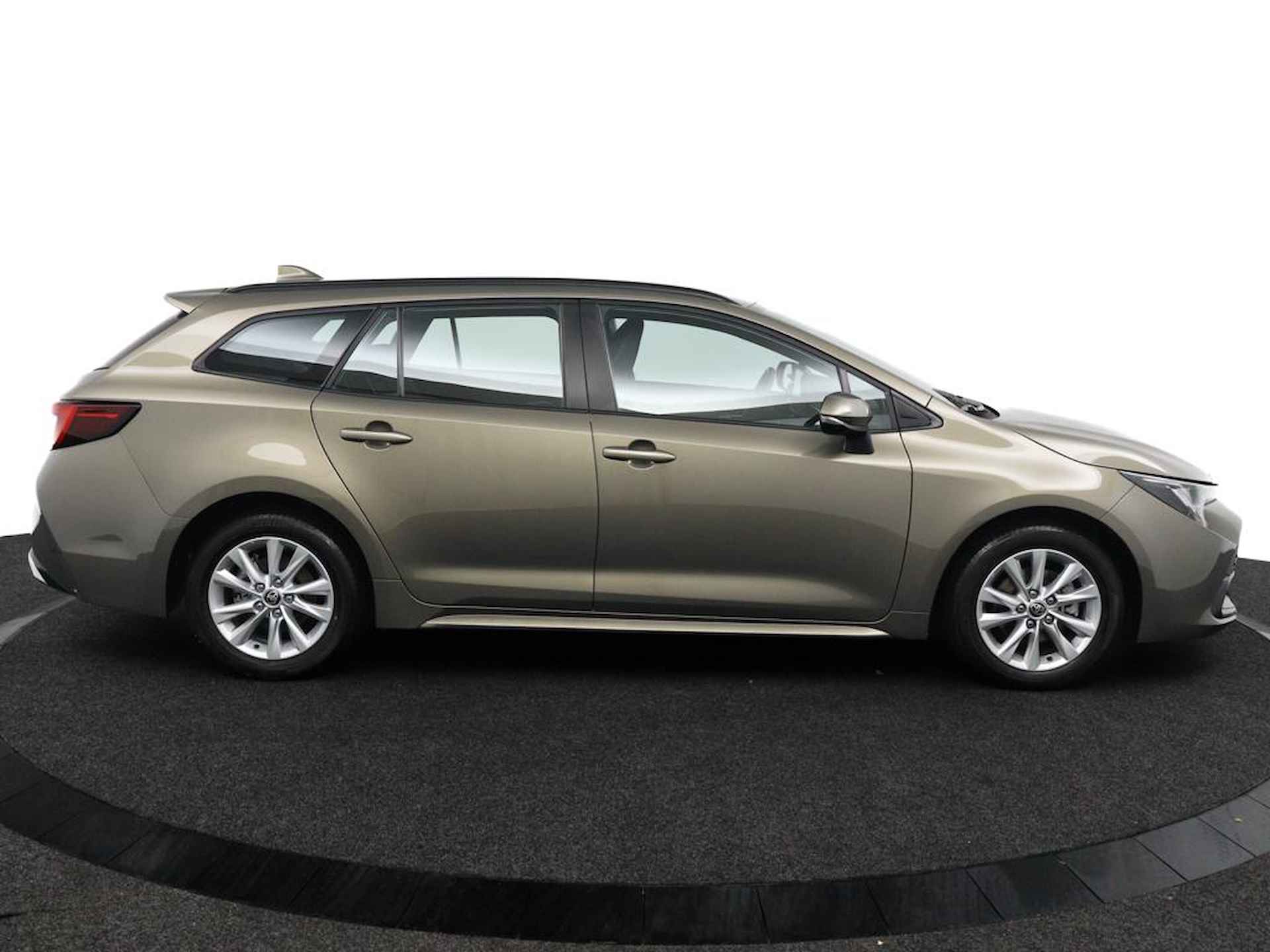 Toyota Corolla Touring Sports Hybrid 140 Active | Grootscherm Navigatie | Led Verlichting | Apple Carplay & Android Auto | 10 Jaar Garantie | - 7/43