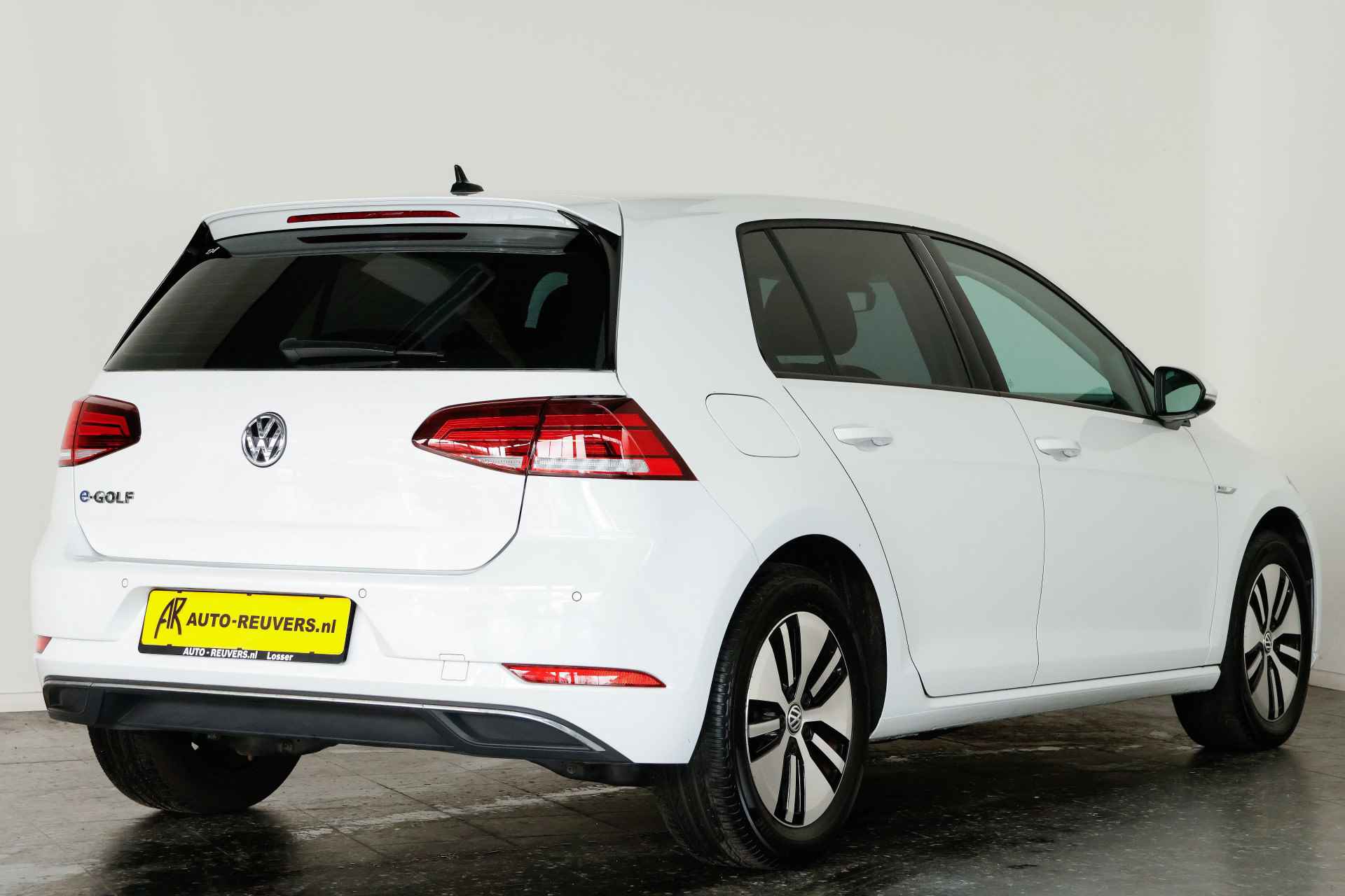 Volkswagen e-Golf e-Golf / Navi / ACC / CarPlay / LED - 2/30