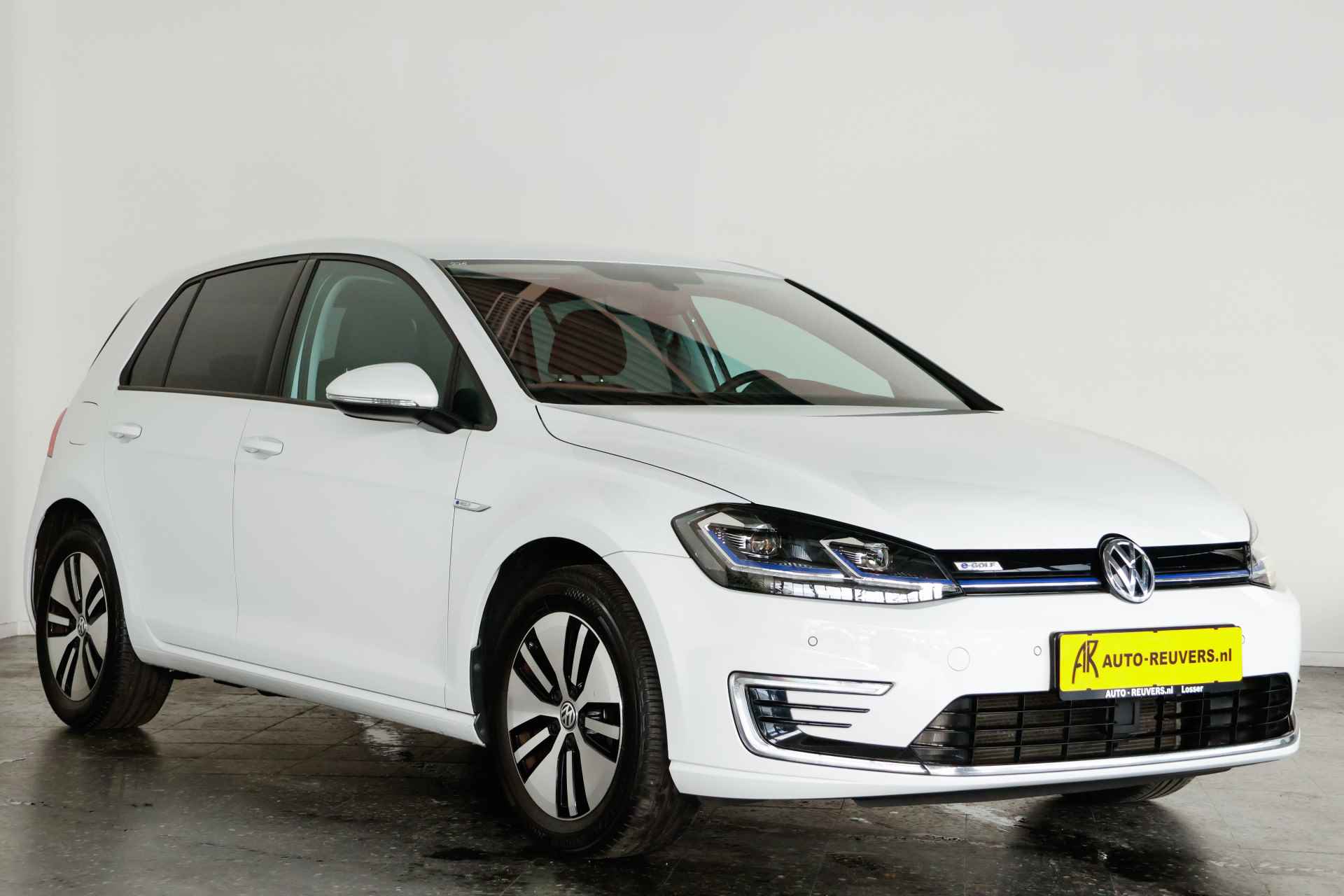 Volkswagen e-Golf e-Golf / Navi / ACC / CarPlay / LED - 4/30