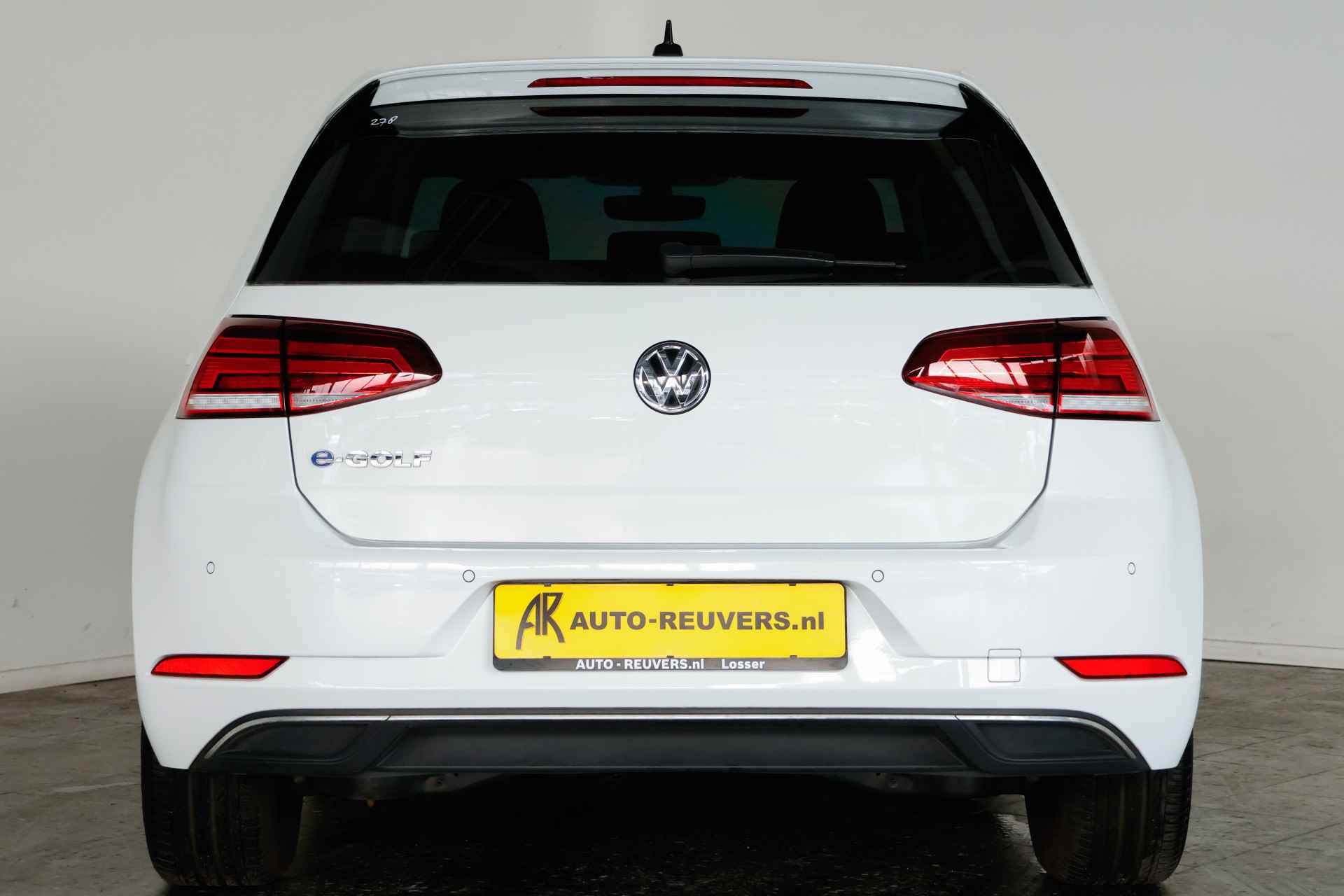 Volkswagen e-Golf e-Golf / Navi / ACC / CarPlay / LED - 8/30
