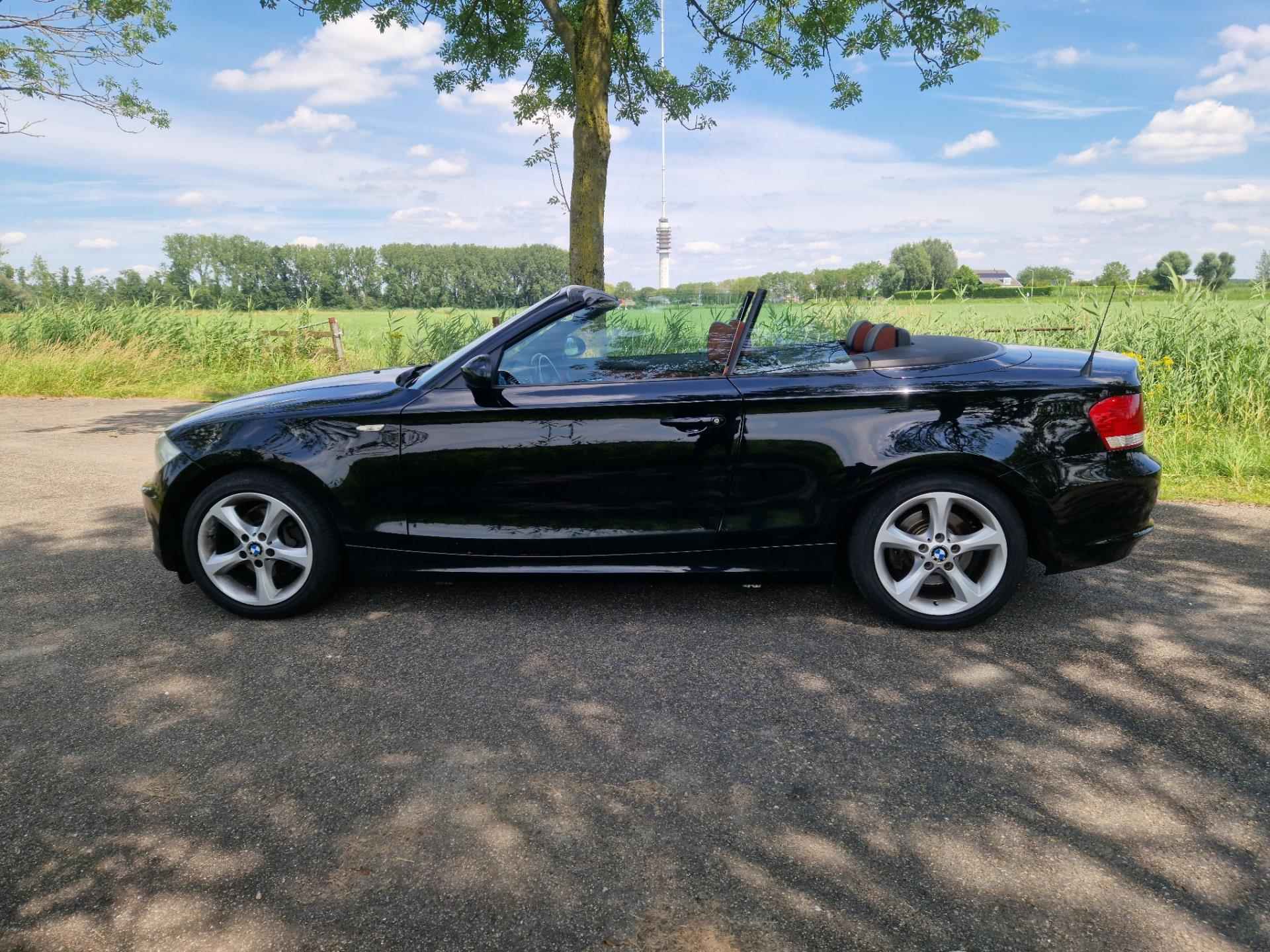 BMW 1-serie Cabrio 118i - 2/10