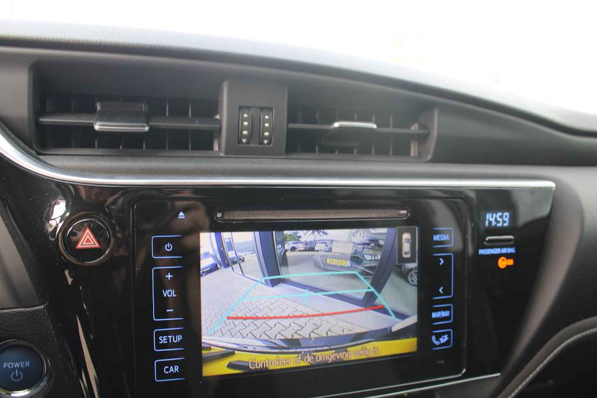 Toyota Auris Touring Sports 1.8 Hybrid Dynamic Ultimate Keyles/Navi/Camera - 5/12