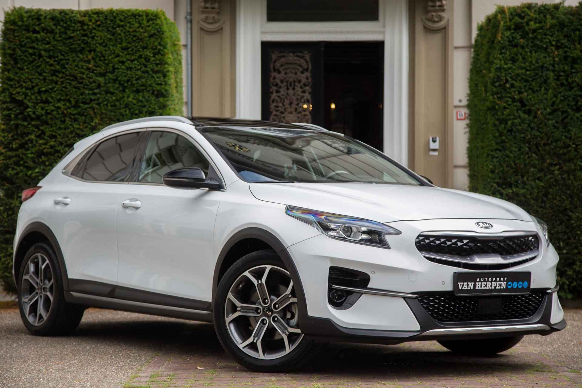 Kia XCeed 1.6 GDi PHEV ExecutiveLine Pano | Leder | Camera | FULL OPTION - 6/52