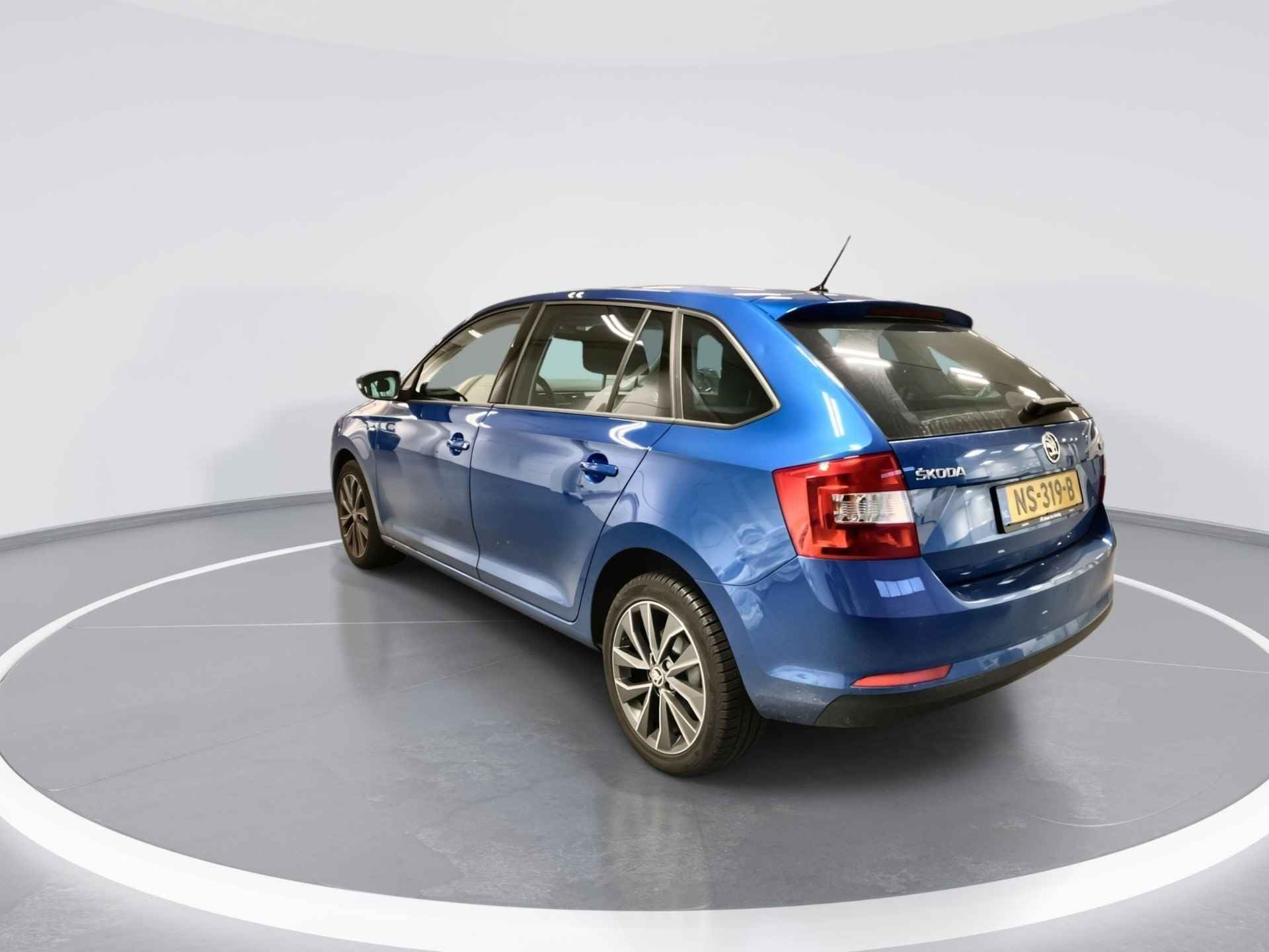 Skoda Rapid Spaceback 1.2 TSI 90pk Greentech Drive · Navigatie · Stoelverwarming · Climatronic · Cruise Control · 16'' Velgen · - 4/9