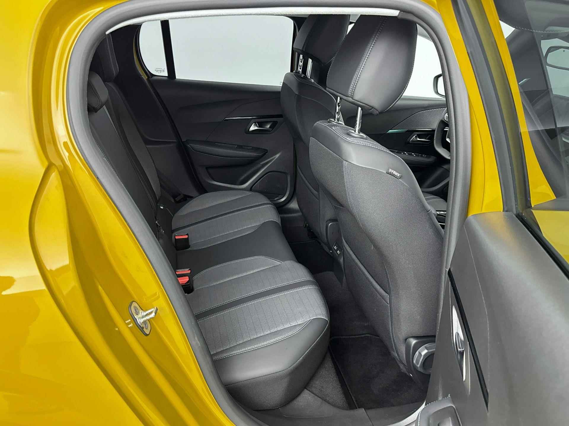 Peugeot 208 1.2 75 pk Allure | Navigatie | Parkeersensoren | Led - 23/40