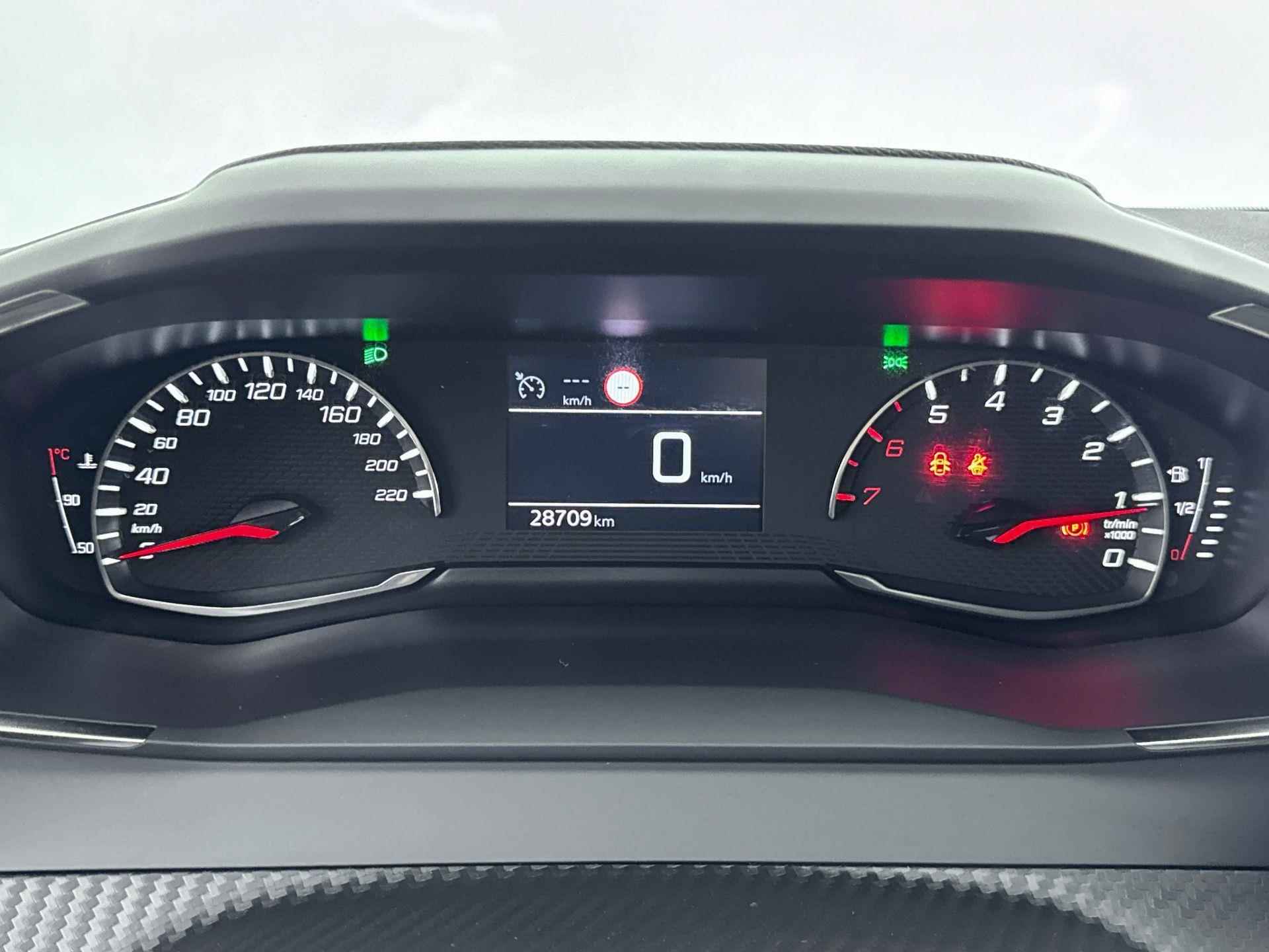 Peugeot 208 1.2 75 pk Allure | Navigatie | Parkeersensoren | Led - 32/40