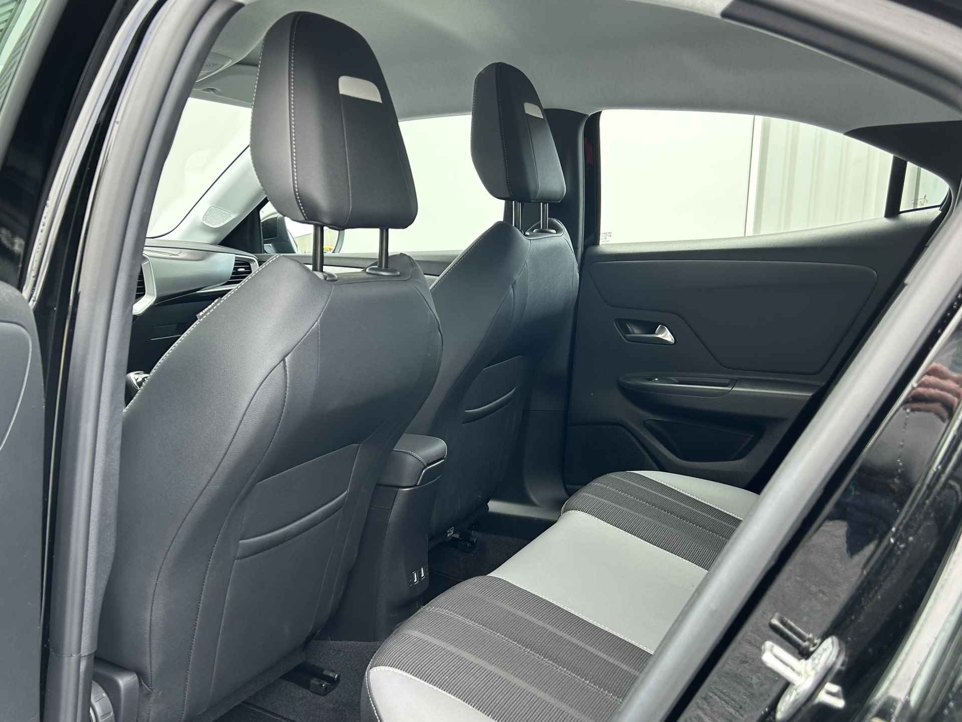 Opel Mokka 1.2 100 pk 6-bak Level 3 | Navigatie | Apple Carplay/Android Auto | Parkeercamera en sensoren | DAB+ radio | Dodehoekbewaking |  Cruise control | Automatisch dimmende binnenspiegel | 17 inch LM velgen | - 12/33