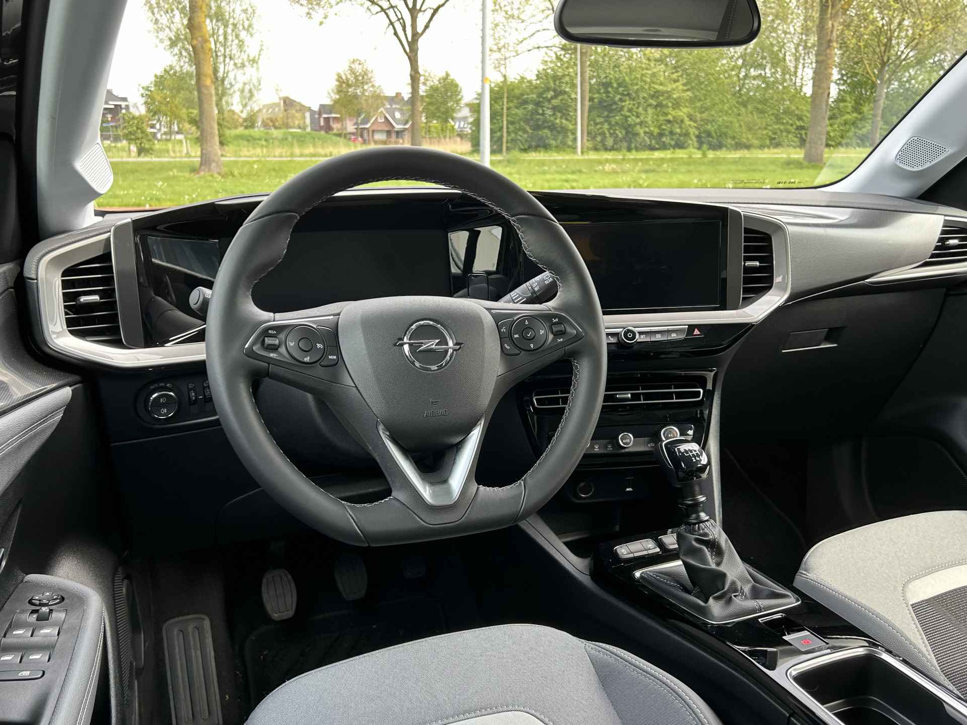 Opel Mokka 1.2 100 pk 6-bak Level 3 | Navigatie | Apple Carplay/Android Auto | Parkeercamera en sensoren | DAB+ radio | Dodehoekbewaking |  Cruise control | Automatisch dimmende binnenspiegel | 17 inch LM velgen | - 17/33