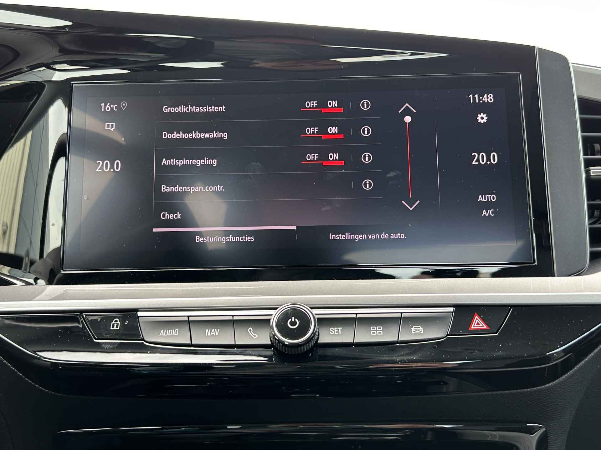 Opel Mokka 1.2 100 pk 6-bak Level 3 | Navigatie | Apple Carplay/Android Auto | Parkeercamera en sensoren | DAB+ radio | Dodehoekbewaking |  Cruise control | Automatisch dimmende binnenspiegel | 17 inch LM velgen | - 24/33