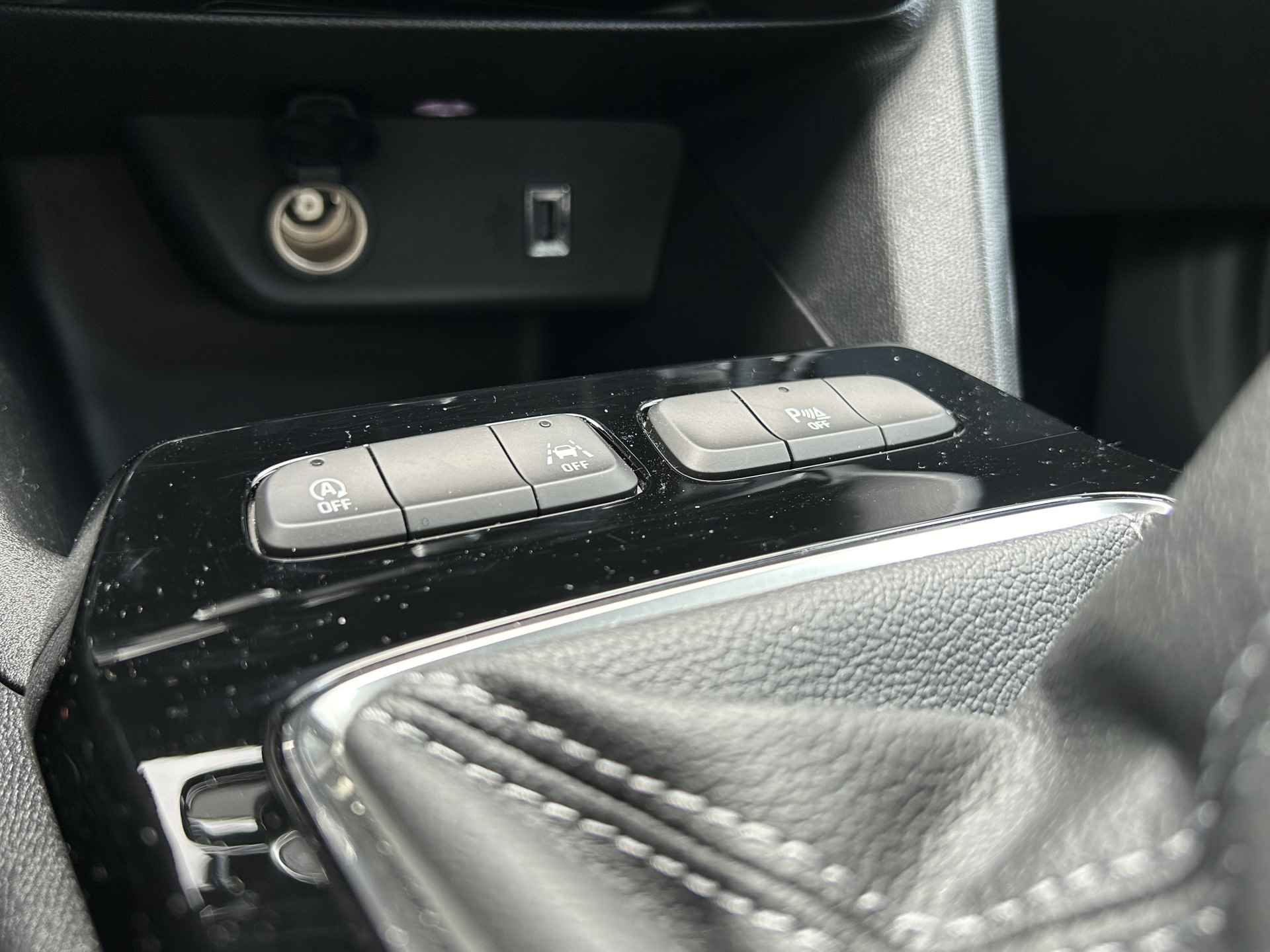 Opel Mokka 1.2 100 pk 6-bak Level 3 | Navigatie | Apple Carplay/Android Auto | Parkeercamera en sensoren | DAB+ radio | Dodehoekbewaking |  Cruise control | Automatisch dimmende binnenspiegel | 17 inch LM velgen | - 27/33