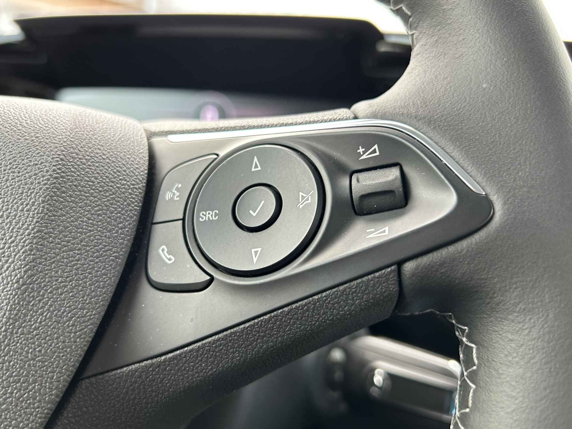 Opel Mokka 1.2 100 pk 6-bak Level 3 | Navigatie | Apple Carplay/Android Auto | Parkeercamera en sensoren | DAB+ radio | Dodehoekbewaking |  Cruise control | Automatisch dimmende binnenspiegel | 17 inch LM velgen | - 29/33