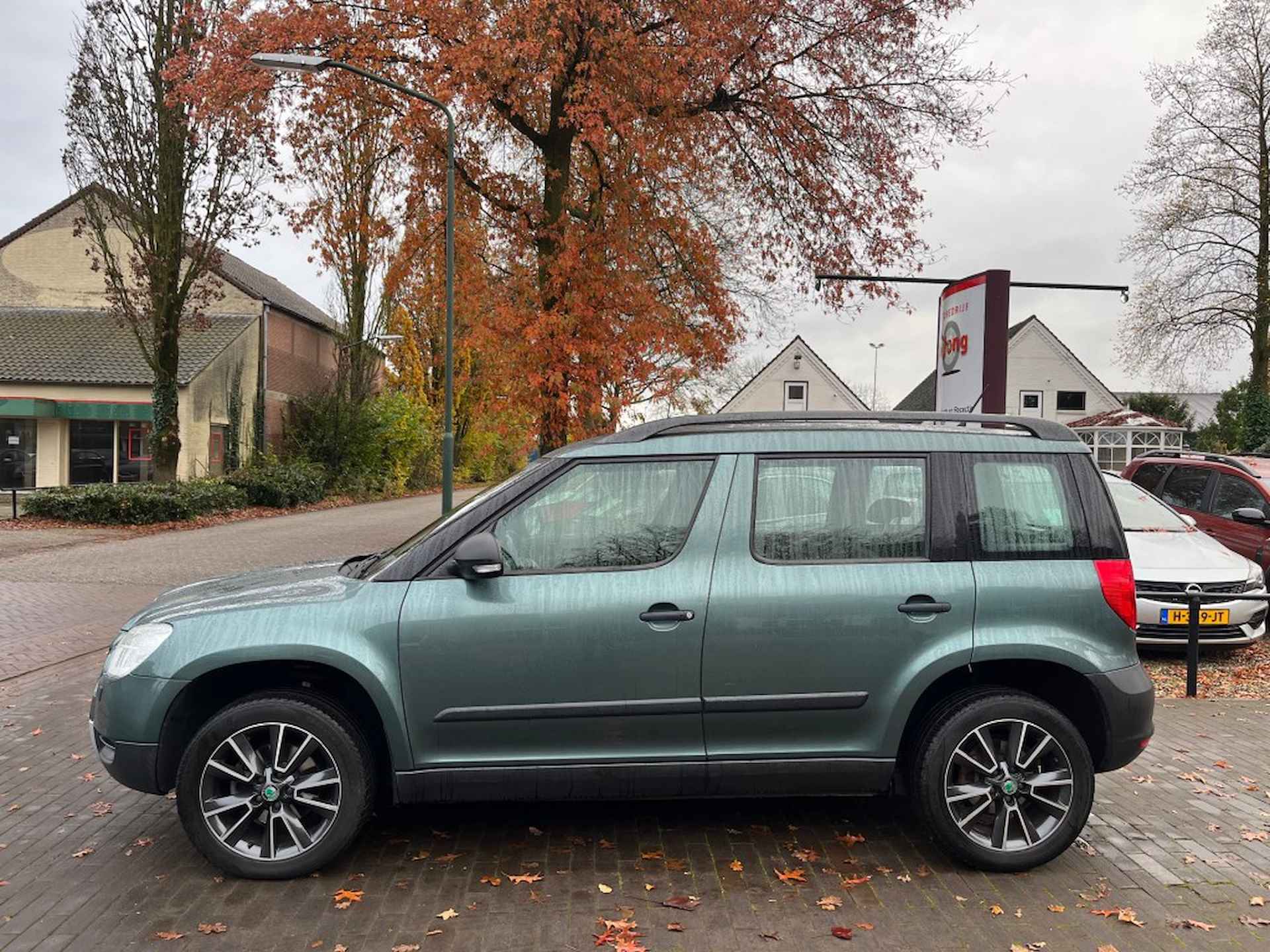 SKODA Yeti 1.8 TSI COMFORT 4X4 / TREKHAAK / CRUISE CTR. / AIRCO / 17&#39;&#39; LMV - 3/17