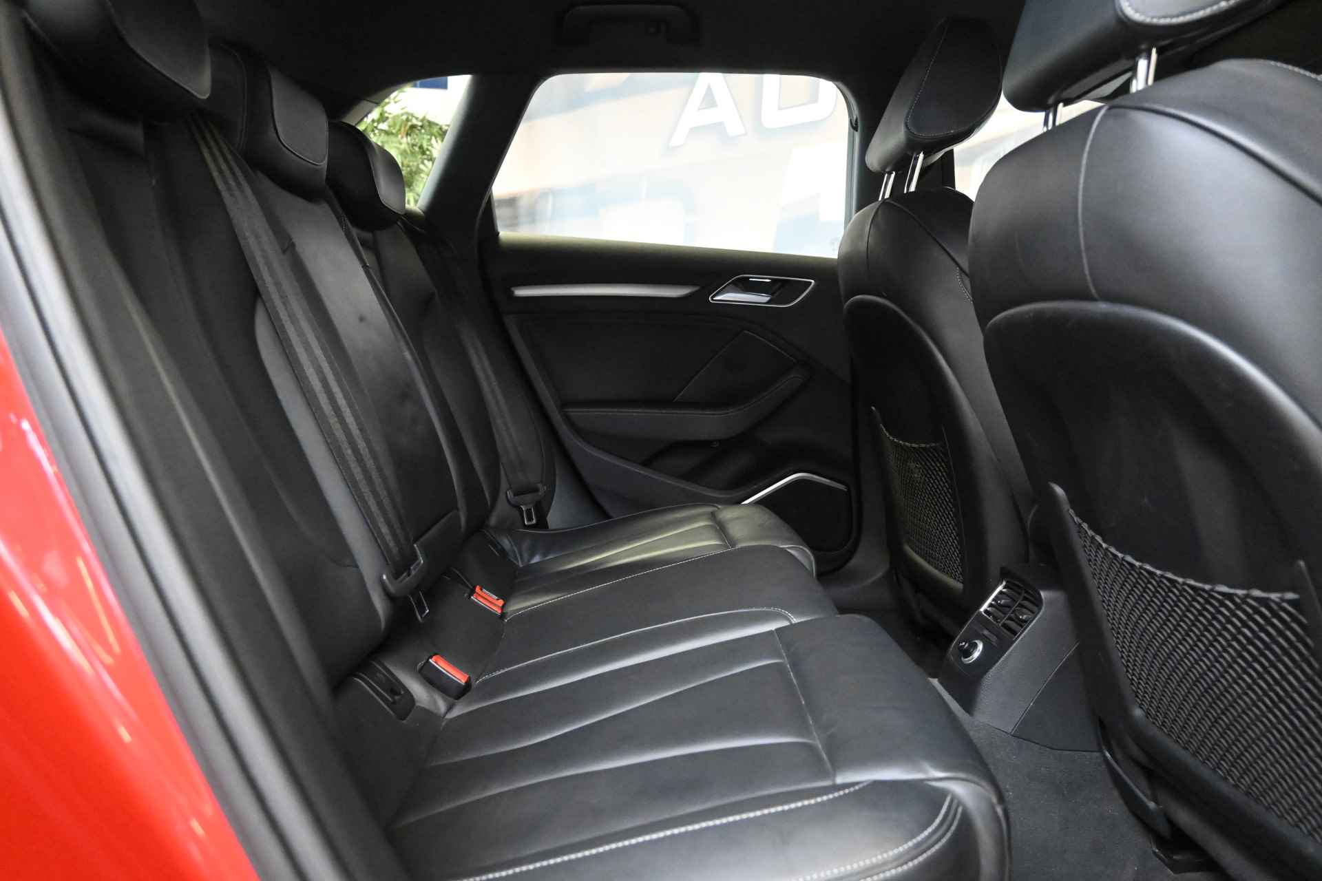 Audi A3 Sportback 2.0 TFSI S3 quattro 310pk Pro Line Plus | Leder | Elek. sportstoelen | B&O audio | 100% (Dealer) onderhouden label - 18/73