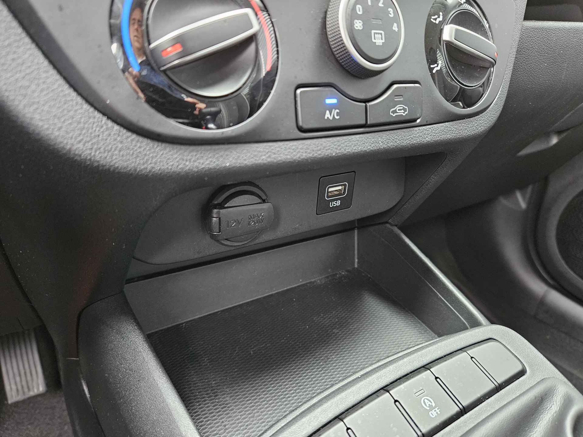 Hyundai i10 1.0 Comfort | Airco | Cruise Control | Apple Carplay & Android Auto - 27/38