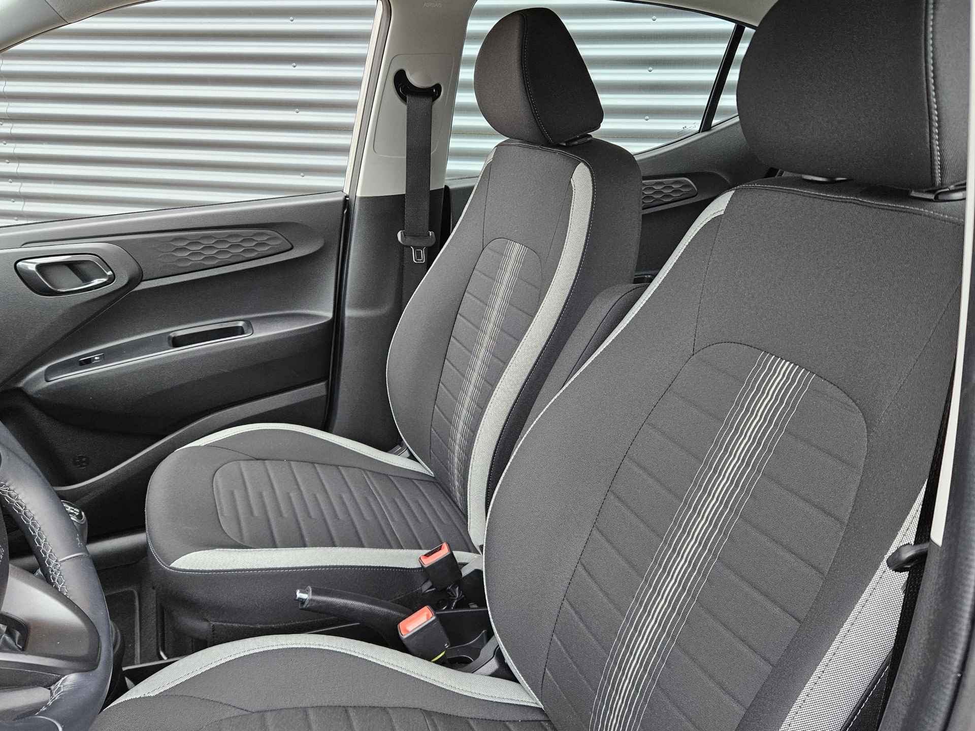 Hyundai i10 1.0 Comfort | Airco | Cruise Control | Apple Carplay & Android Auto - 37/38