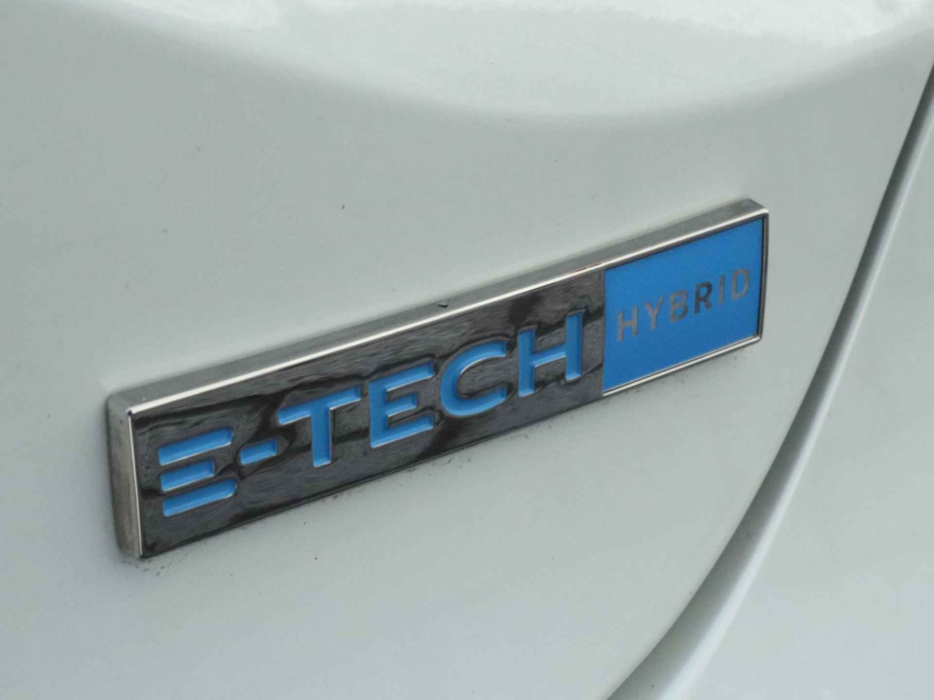 Renault Clio 1.6 E-Tech Hybrid 140 Intens | Navigatie 9,3" | Apple Carplay | Climate Control | LED koplampen | Camera | Parkeersensoren | LMV 16" | All-Seasons - 15/34