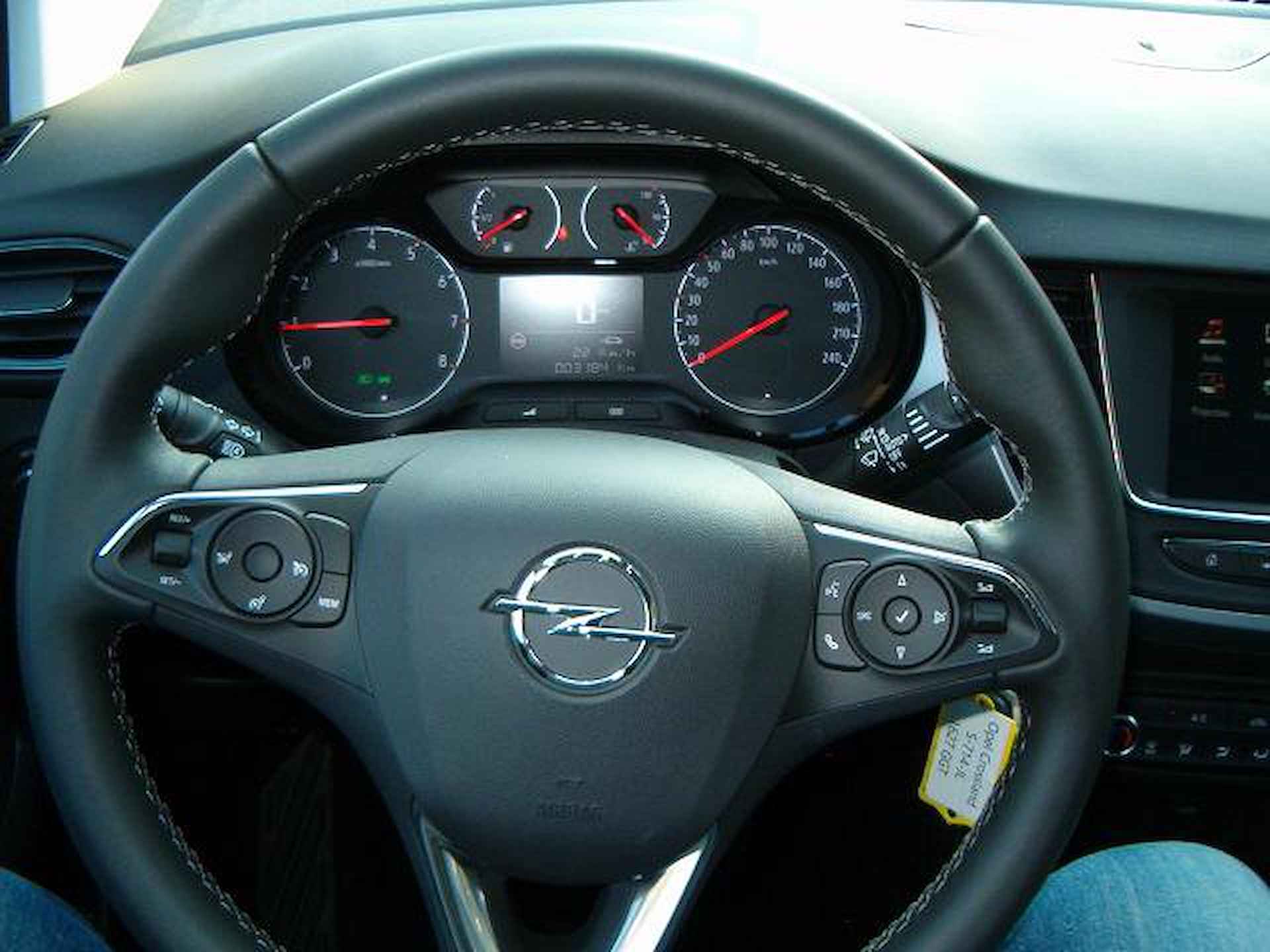 Opel CROSSLAND 1.2 Turbo Edition - 7/11