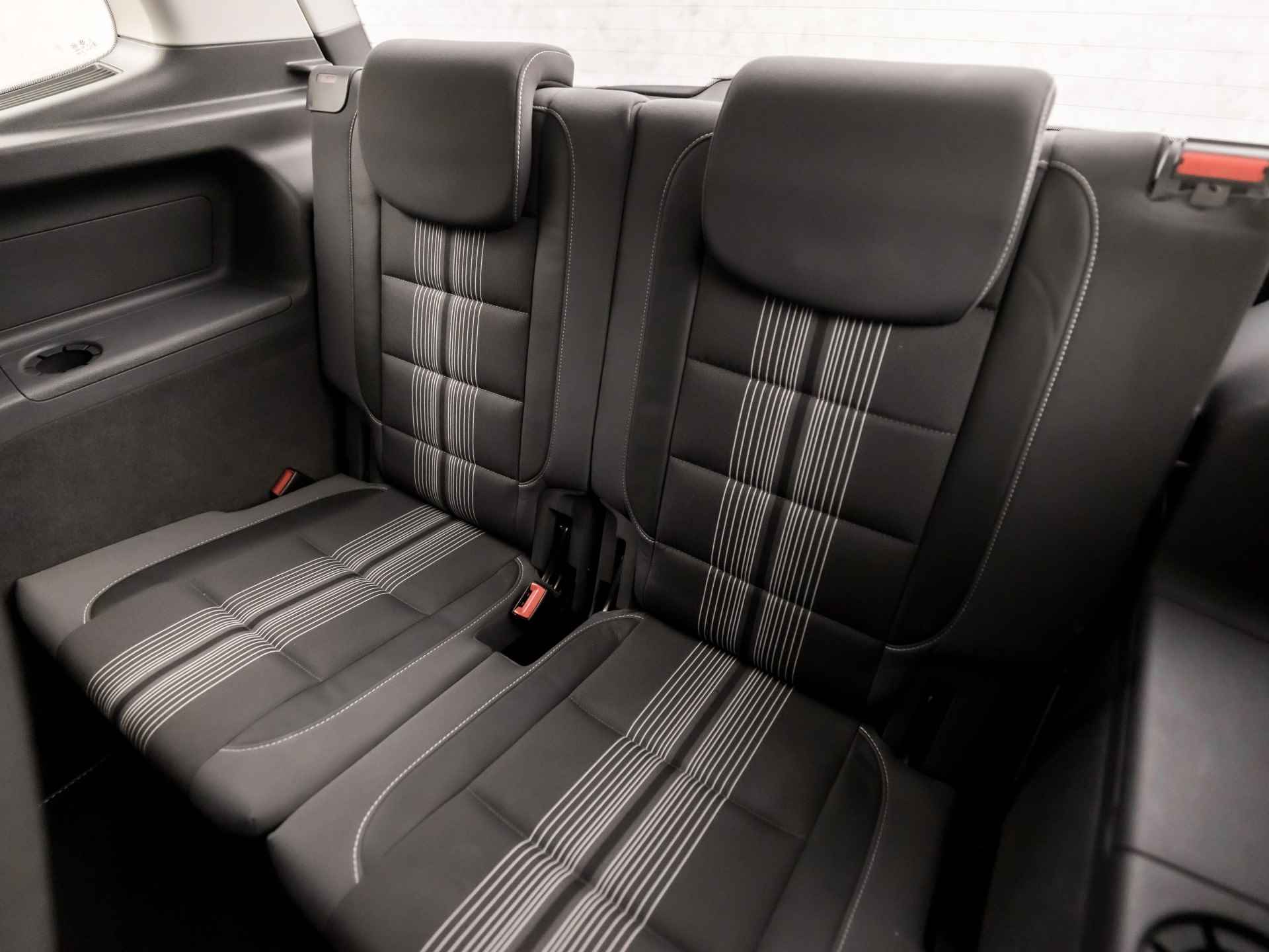 Volkswagen Touran 1.2 TSI Highline 7 Persoons (NAVIGATIE, CLIMATE, STOELVERWARMING, GETINT GLAS, SPORTSTOELEN, XENON, PARKEERSENSOREN, CRUISE, NIEUWE APK, NIEUWSTAAT) - 15/36