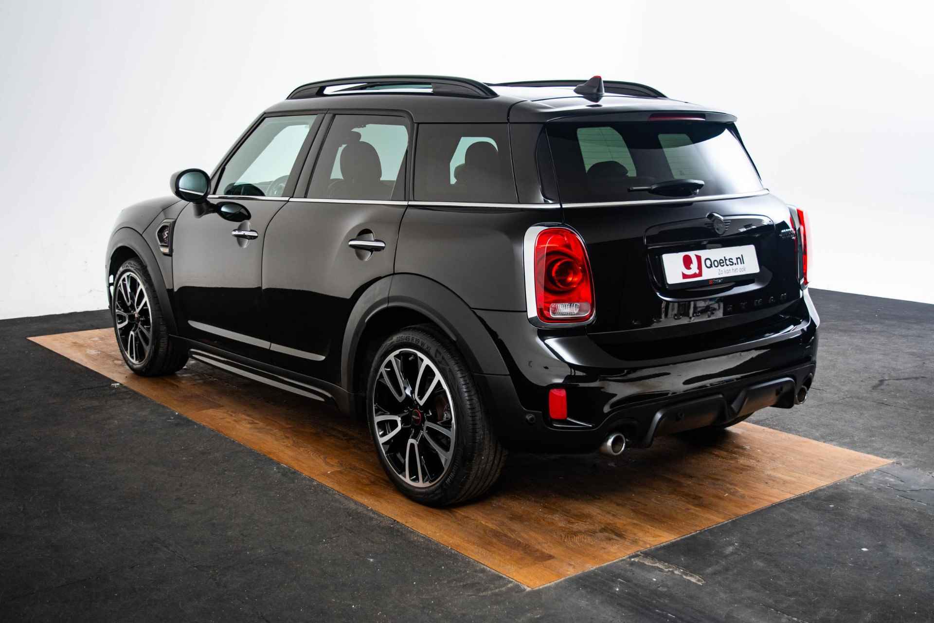 Mini Mini Countryman 2.0 Cooper S Chili Panoramadak - Harman Kardon - JCW pakket - Comfort Acces - Park Assitant - Getint glas - Camera - Head-up - Visibility Package - 55/67