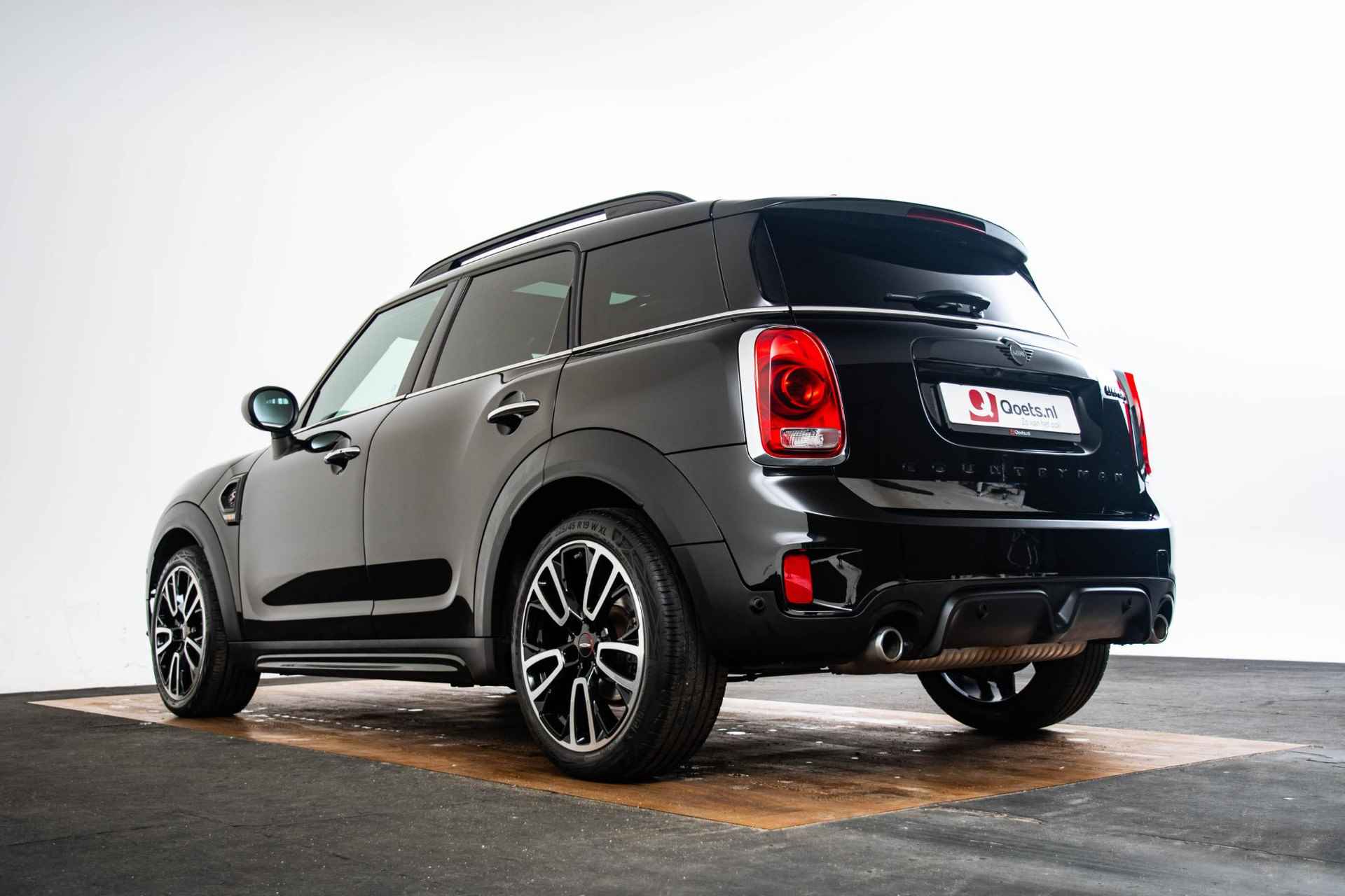 Mini Mini Countryman 2.0 Cooper S Chili Panoramadak - Harman Kardon - JCW pakket - Comfort Acces - Park Assitant - Getint glas - Camera - Head-up - Visibility Package - 65/67