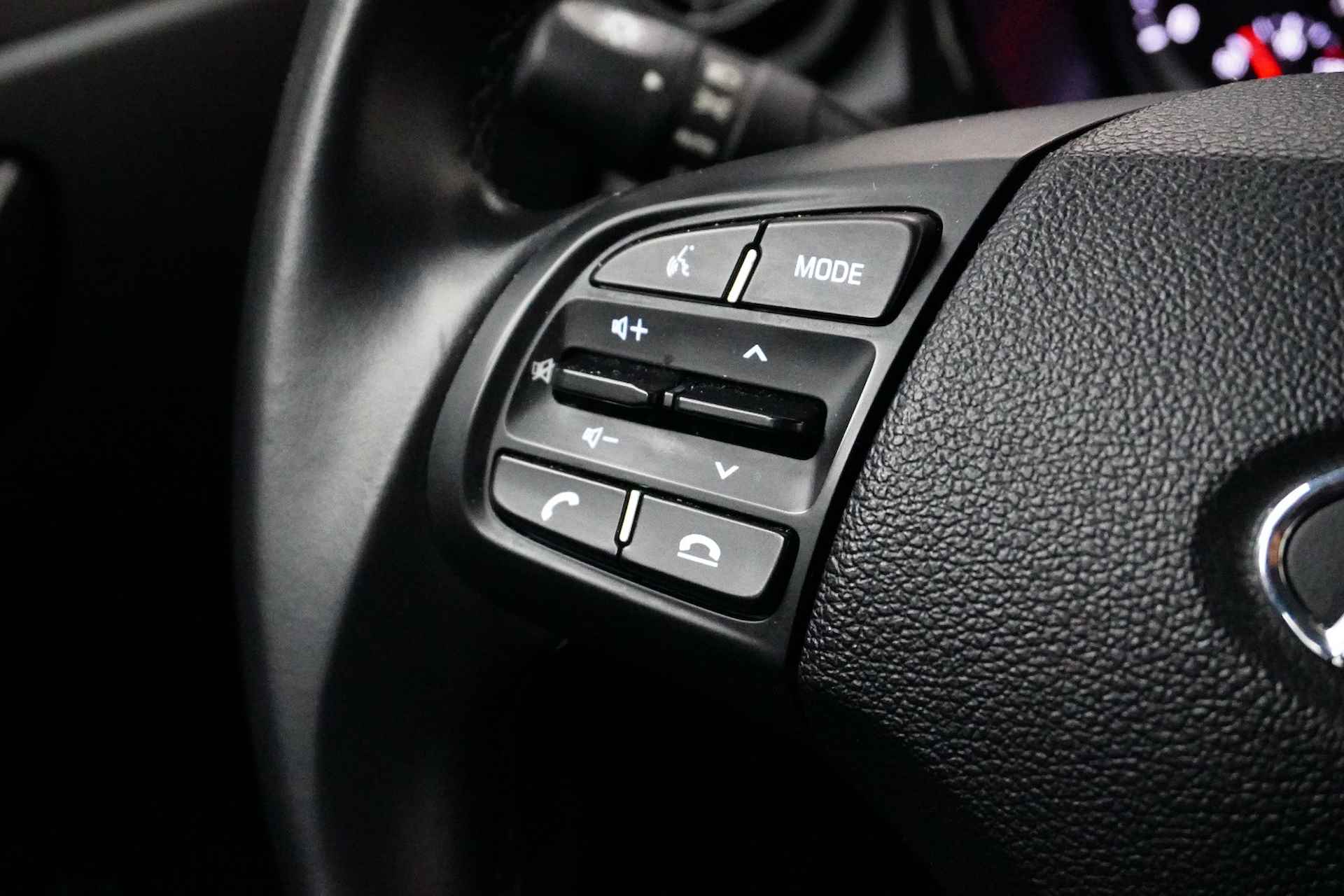 Hyundai i10 1.0 Comfort 5-zits Automaat | Apple Carplay | Android Auto | Airco | Parkeersensoren | Cruise Control | 14" LMV !! - 10/19