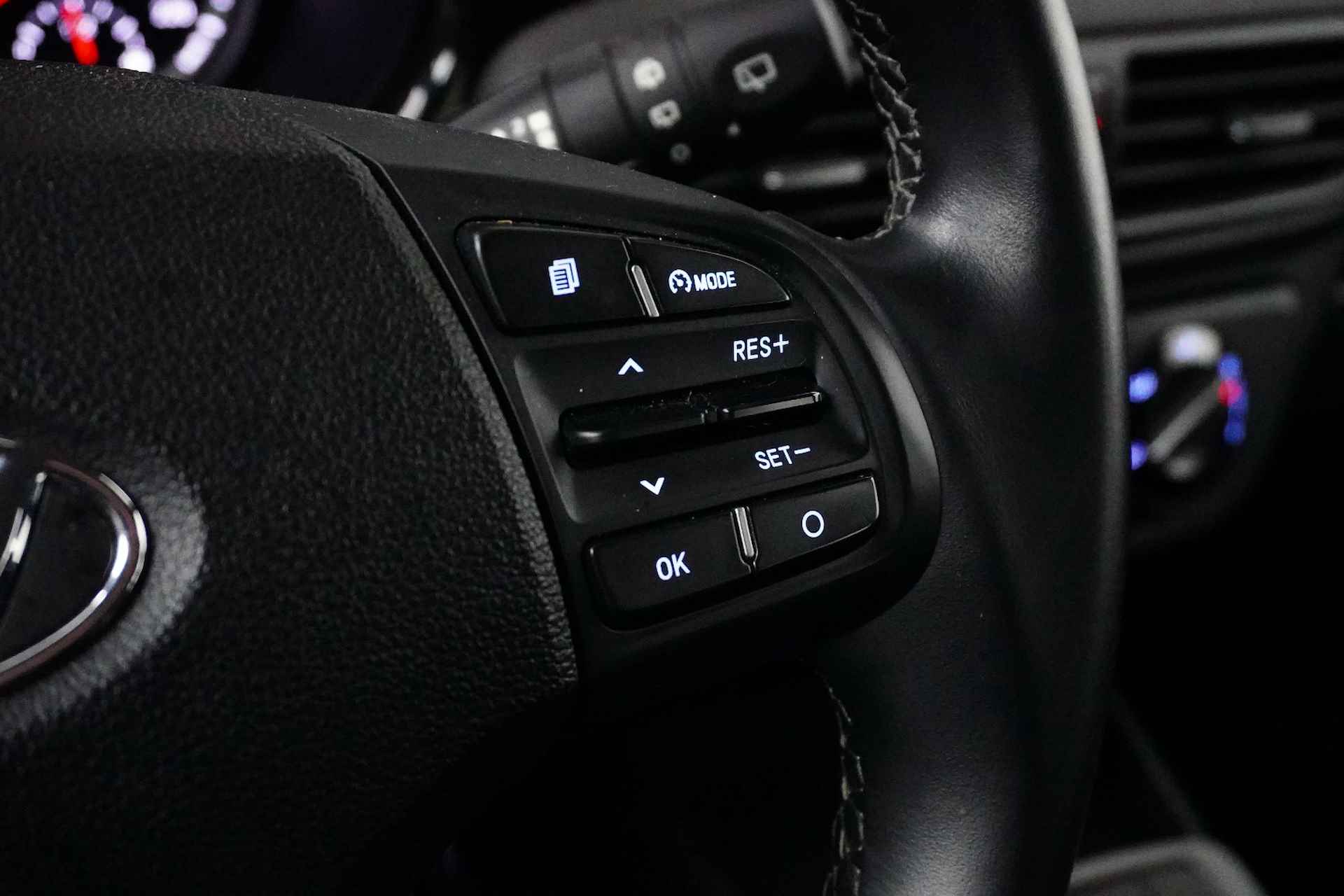 Hyundai i10 1.0 Comfort 5-zits Automaat | Apple Carplay | Android Auto | Airco | Parkeersensoren | Cruise Control | 14" LMV !! - 11/19