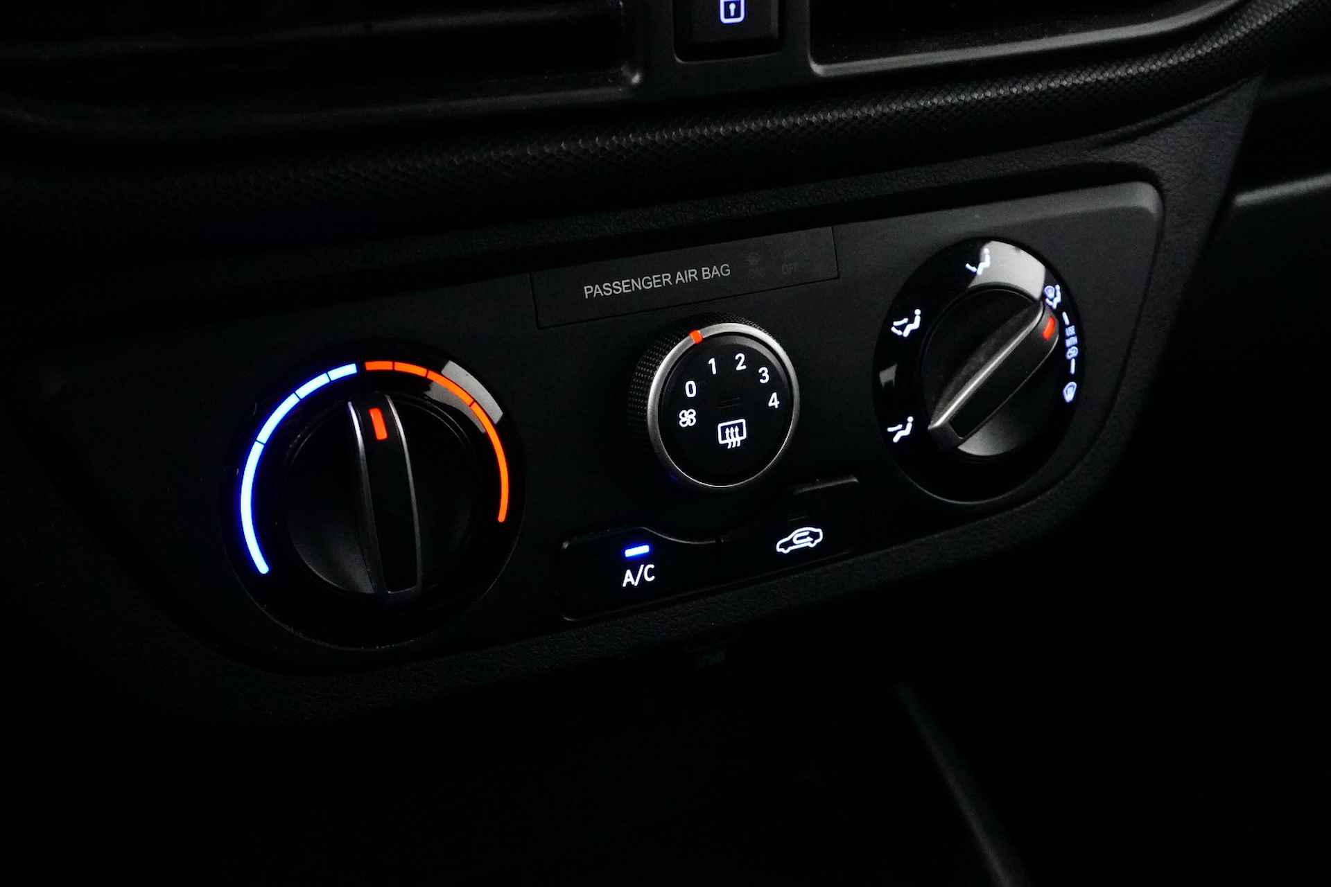 Hyundai i10 1.0 Comfort 5-zits Automaat | Apple Carplay | Android Auto | Airco | Parkeersensoren | Cruise Control | 14" LMV !! - 14/19