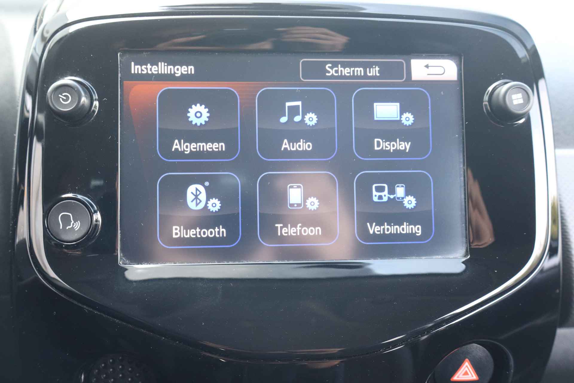 Peugeot 108 1.0 e-VTi Allure NL-Auto!! Apple Car-Play I Camera I Climate - 11/32