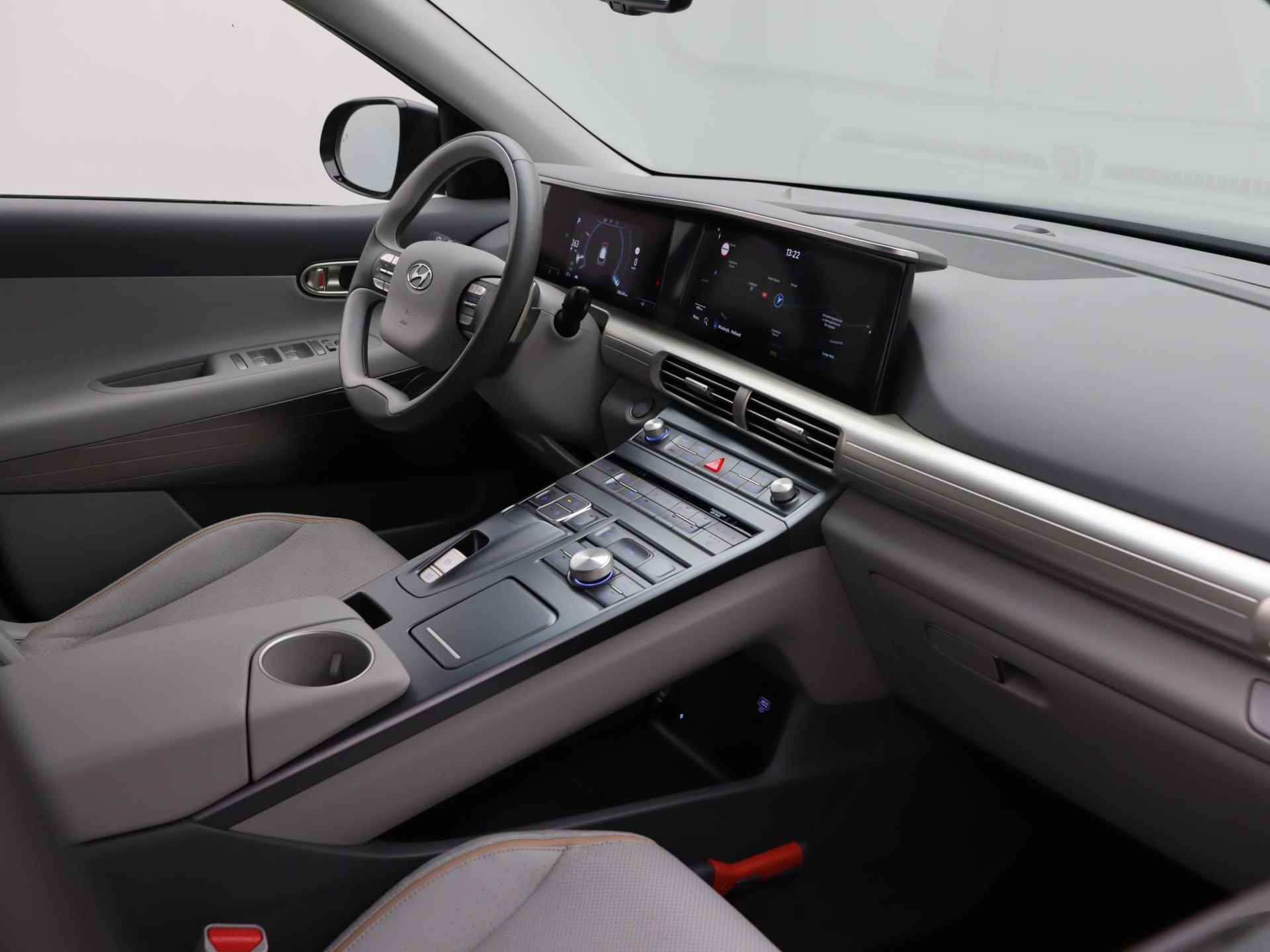 Hyundai NEXO FCEV Automaat | Waterstof | Airco | Cruise Control | Navigatie | Half-Leder | Apple Carplay/Android | lichtmetalen velgen 17" | - 33/41