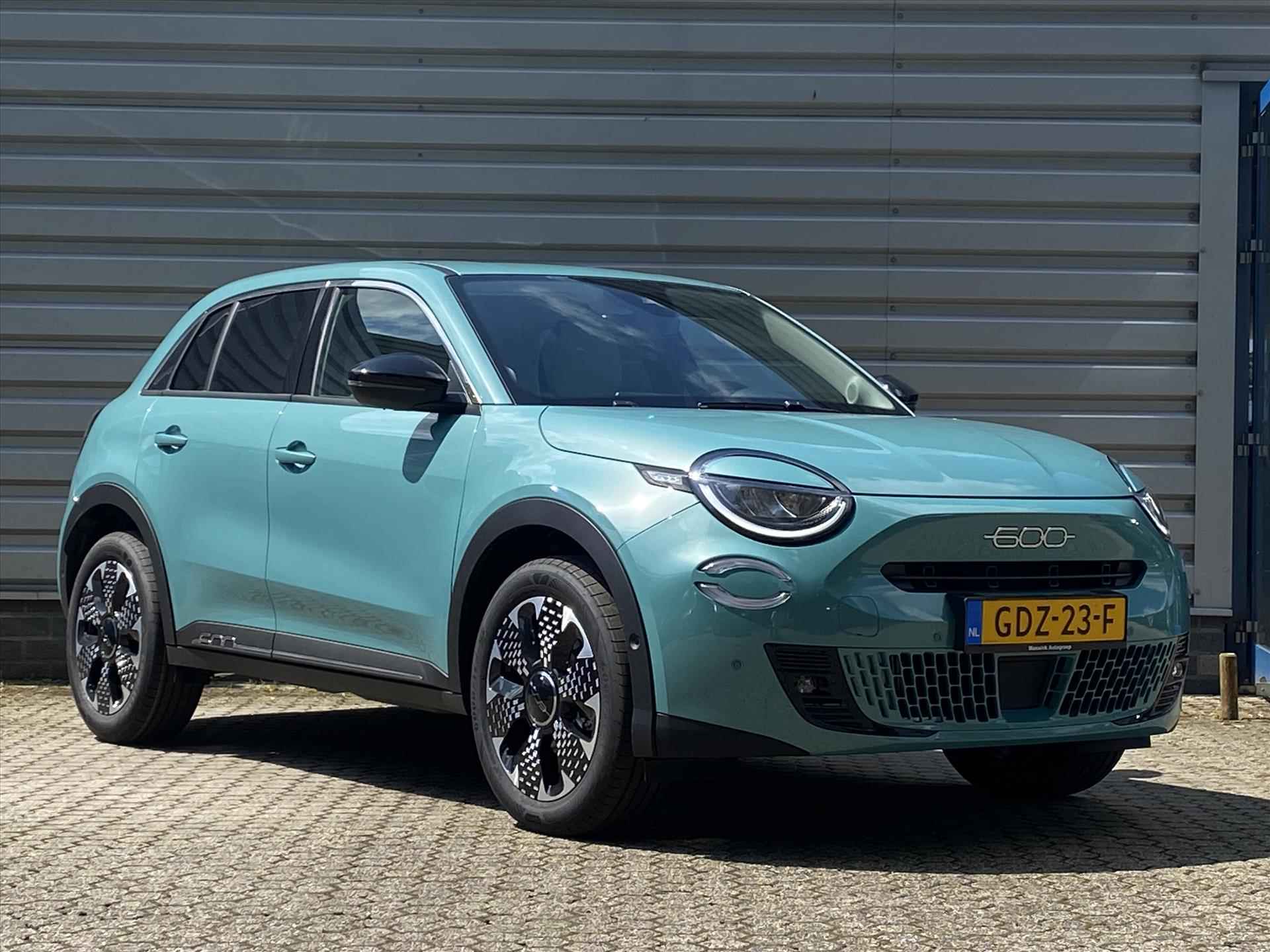 Fiat 600 1.2 Hybrid 100pk La Prima | U Connect Navigatie - 3/32