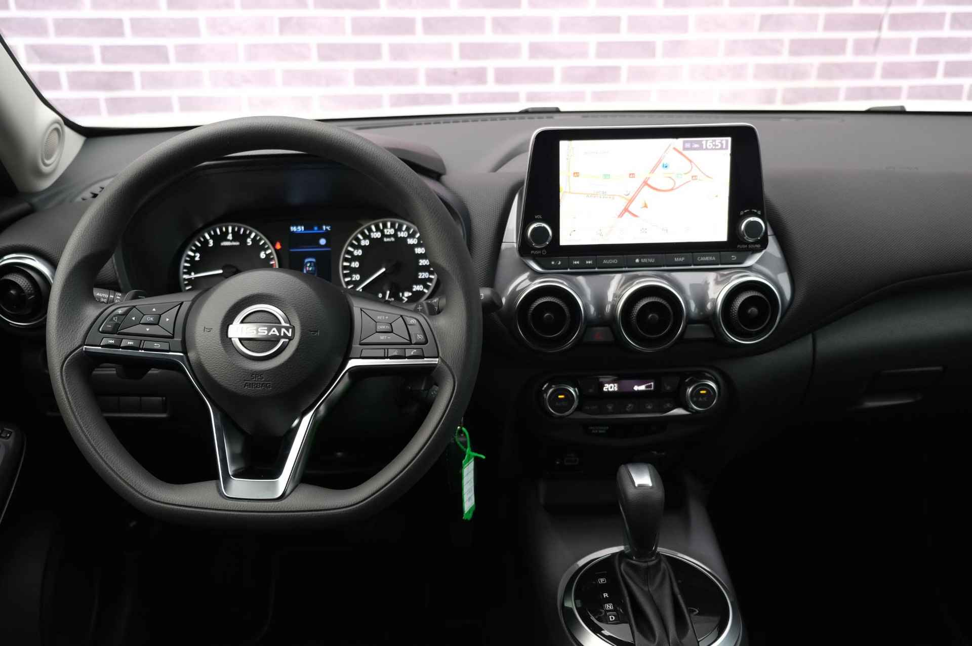 Nissan Juke 1.0 DIG-T Acenta Automaat | Navigatie | Carplay | Camera | Stoelverwarming | Cruisecontrole | - 3/32