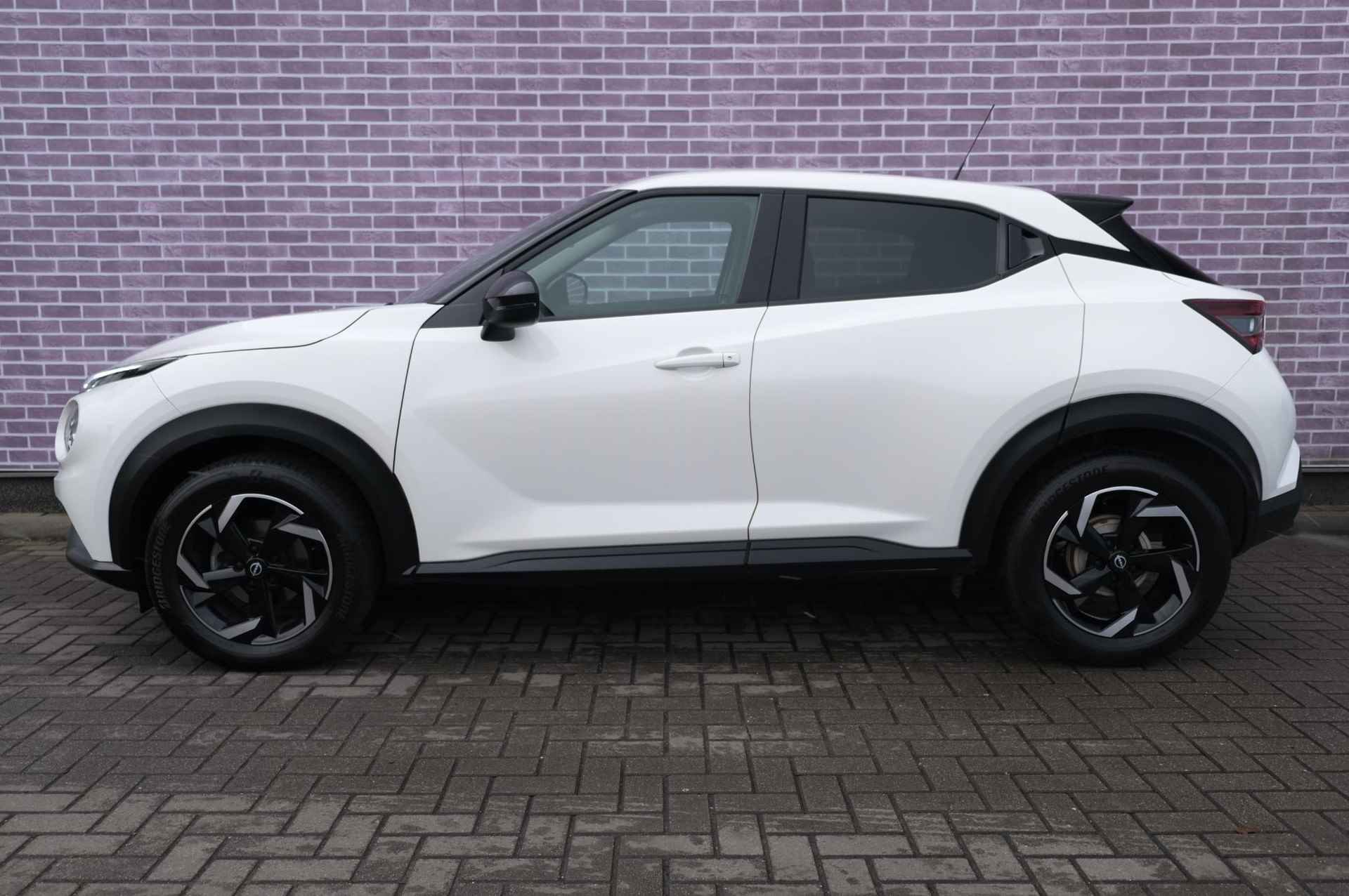 Nissan Juke 1.0 DIG-T Acenta Automaat | Navigatie | Carplay | Camera | Stoelverwarming | Cruisecontrole | - 4/32