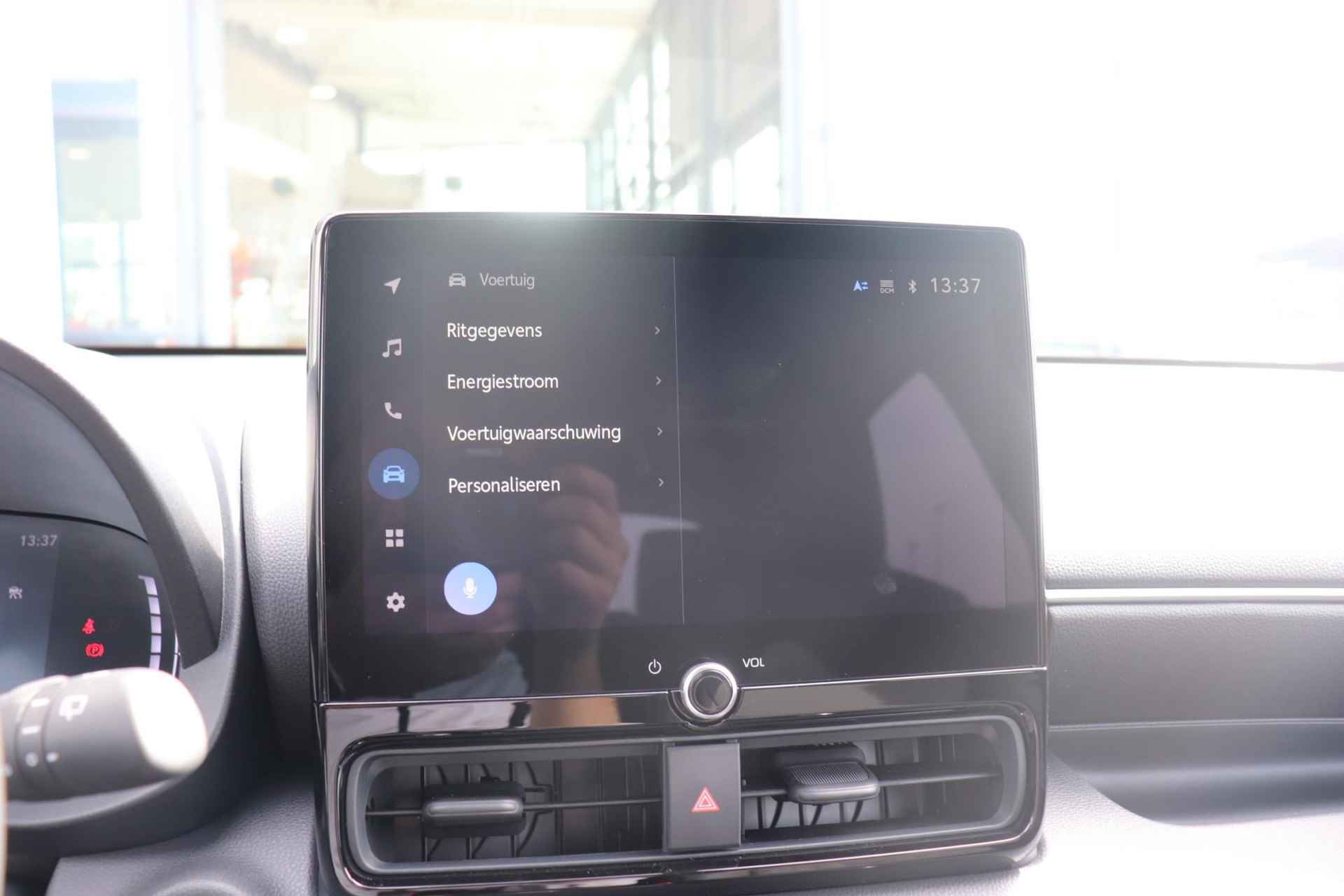 Toyota Yaris Hybrid 115 First Edition |  Vol Zwart Leder, Stoelverwarming, Draadloos Apple Carplay/Android Auto, Cruise & Climate control! - 34/42