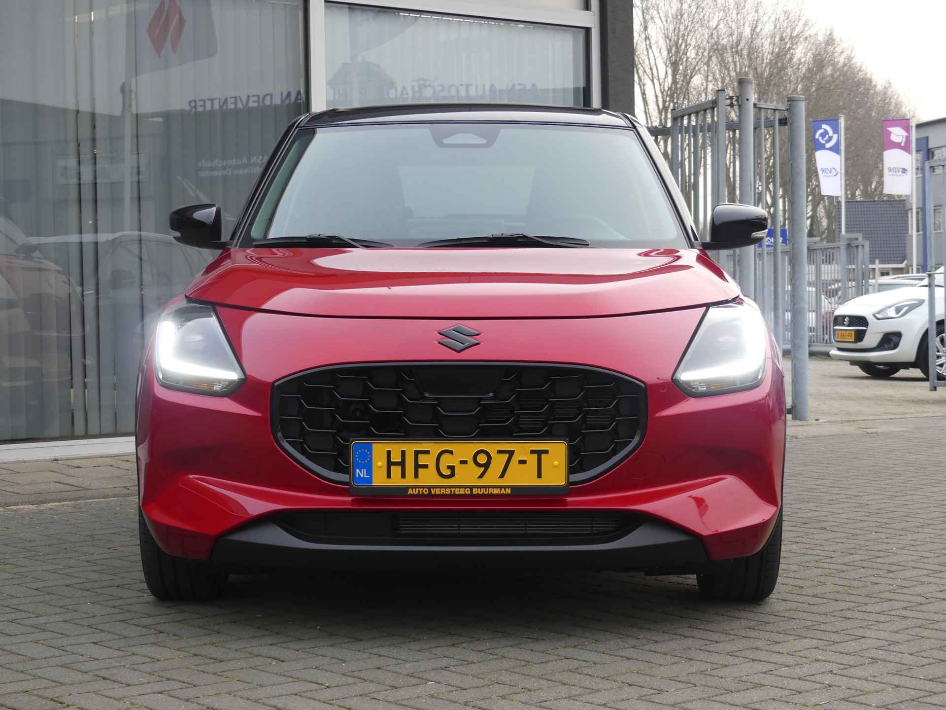 Suzuki Swift 1.2 Style Smart Hybrid 6 jaar fabrieksgarantie! GT-Styling-pakket, Cuise Control, Navigatie, - 9/36